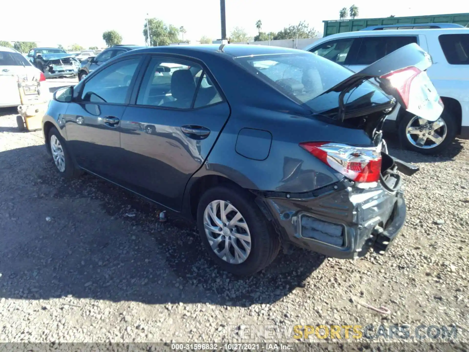 3 Photograph of a damaged car 2T1BURHE0KC213699 TOYOTA COROLLA 2019