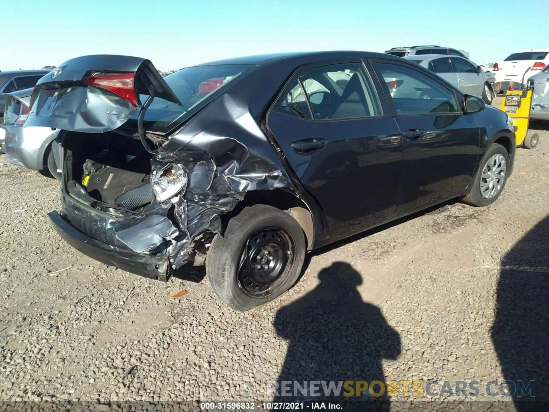 4 Photograph of a damaged car 2T1BURHE0KC213699 TOYOTA COROLLA 2019