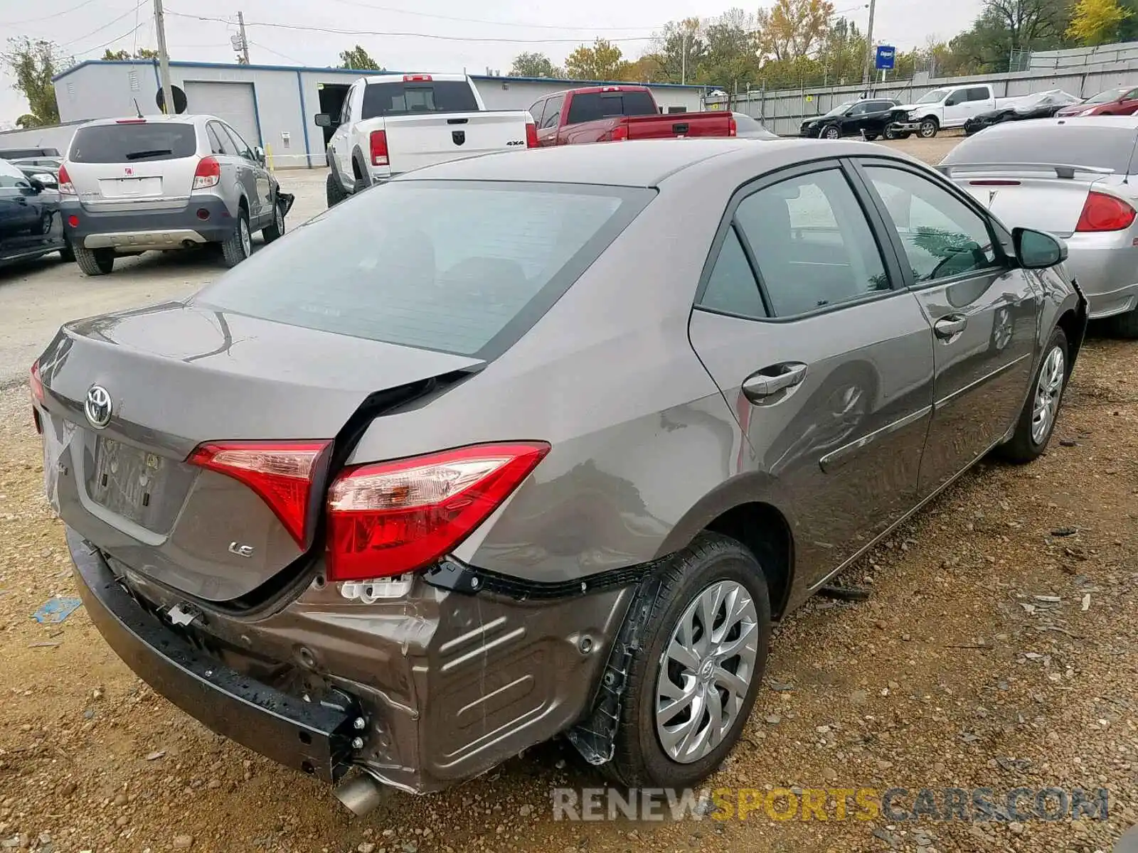 4 Photograph of a damaged car 2T1BURHE0KC213783 TOYOTA COROLLA 2019