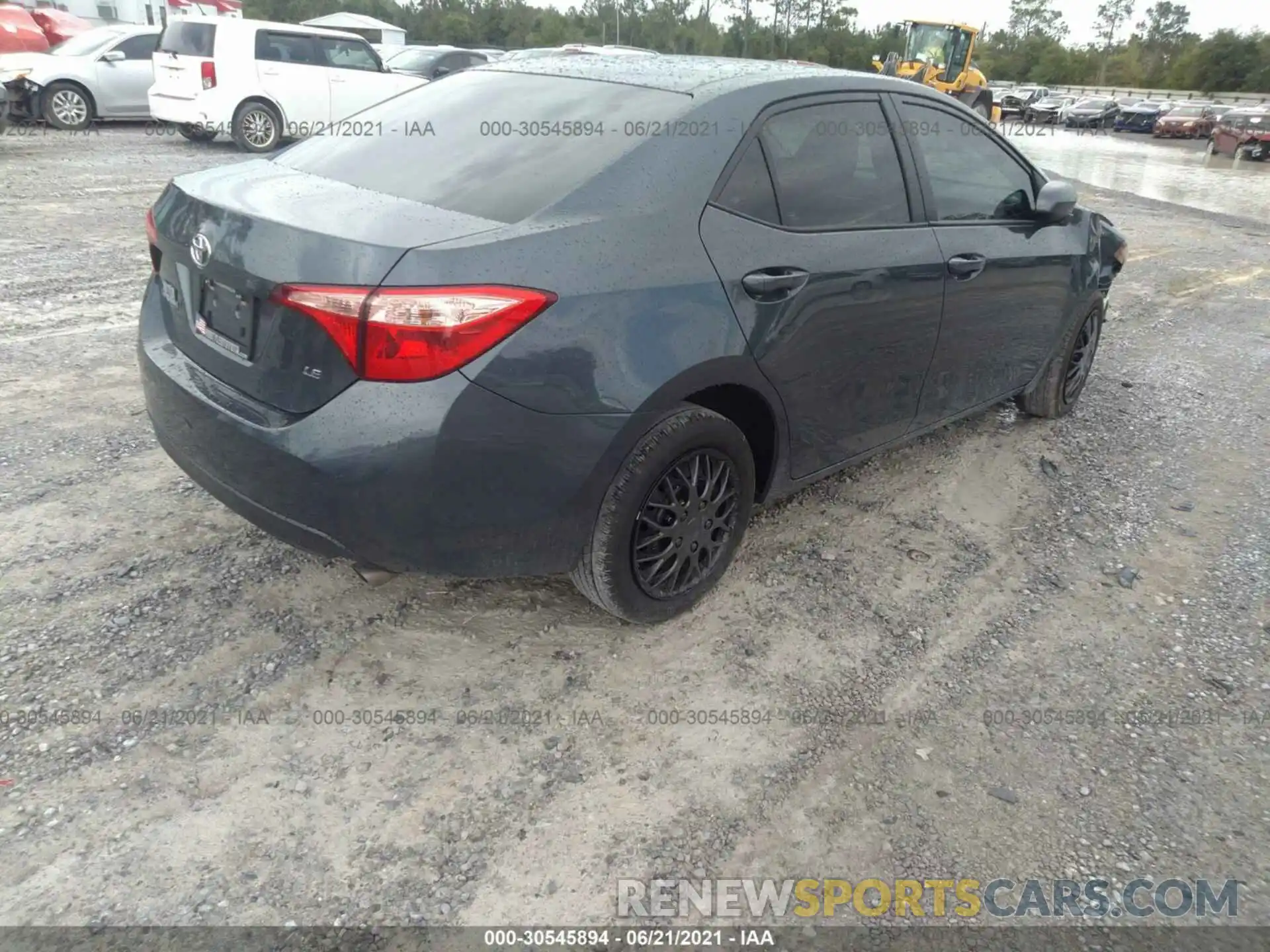 4 Photograph of a damaged car 2T1BURHE0KC214335 TOYOTA COROLLA 2019