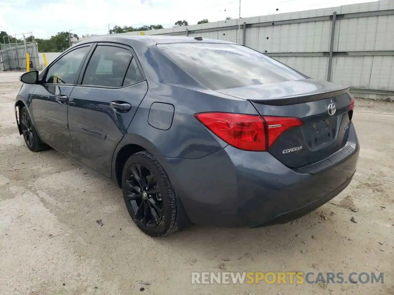 3 Photograph of a damaged car 2T1BURHE0KC214674 TOYOTA COROLLA 2019