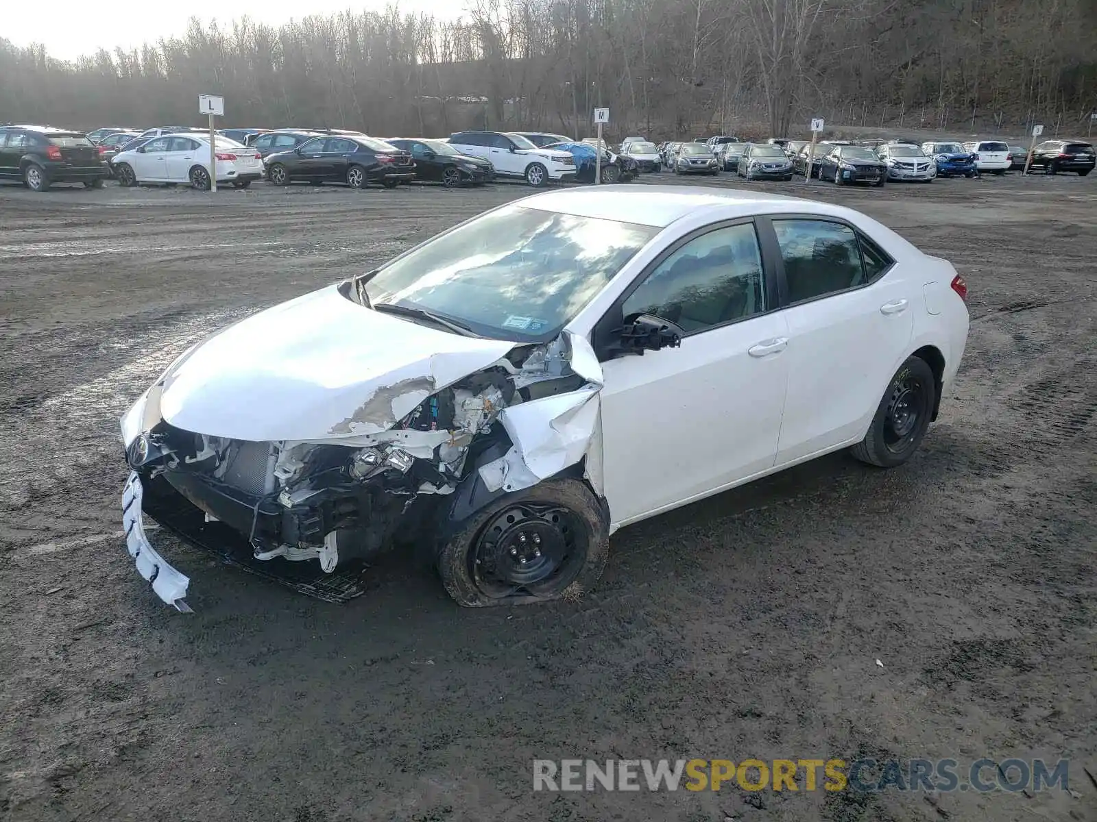 2 Фотография поврежденного автомобиля 2T1BURHE0KC214688 TOYOTA COROLLA 2019