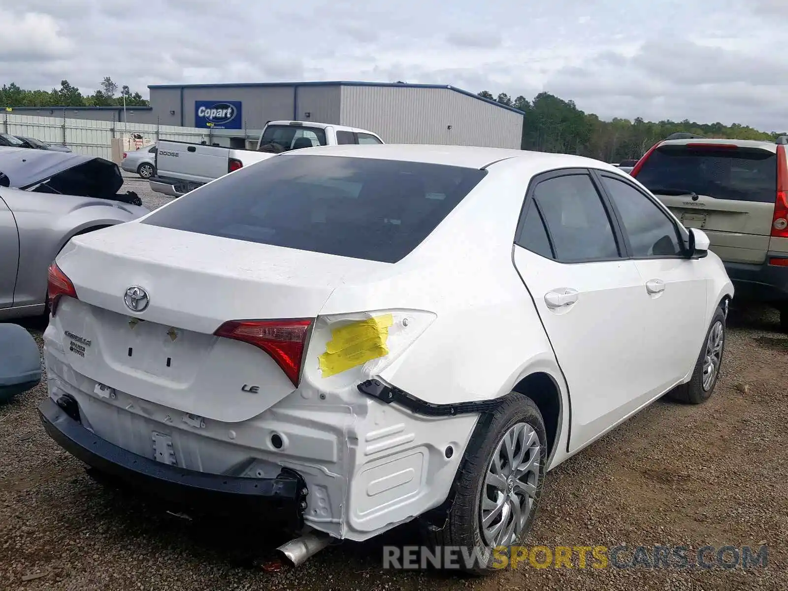 4 Photograph of a damaged car 2T1BURHE0KC214755 TOYOTA COROLLA 2019