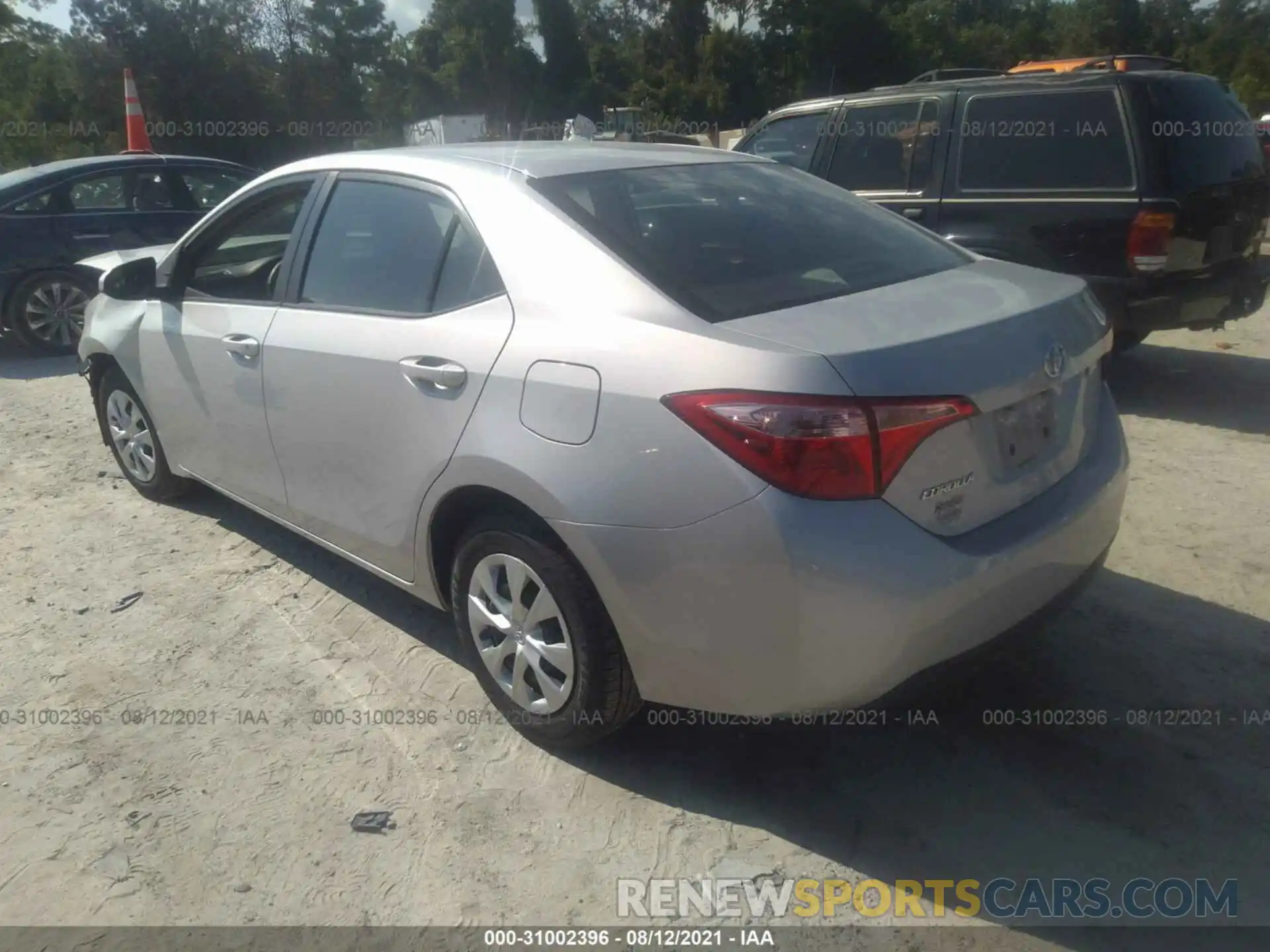 3 Photograph of a damaged car 2T1BURHE0KC214786 TOYOTA COROLLA 2019