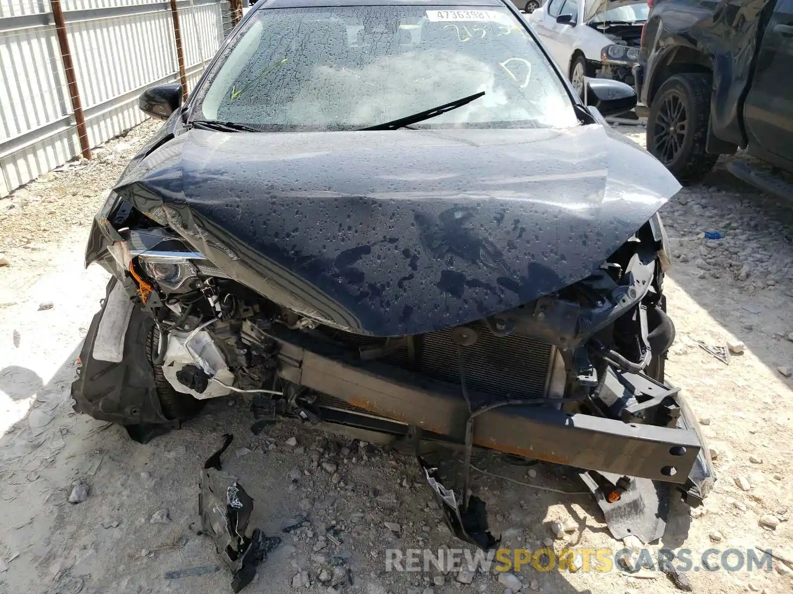 9 Фотография поврежденного автомобиля 2T1BURHE0KC215209 TOYOTA COROLLA 2019