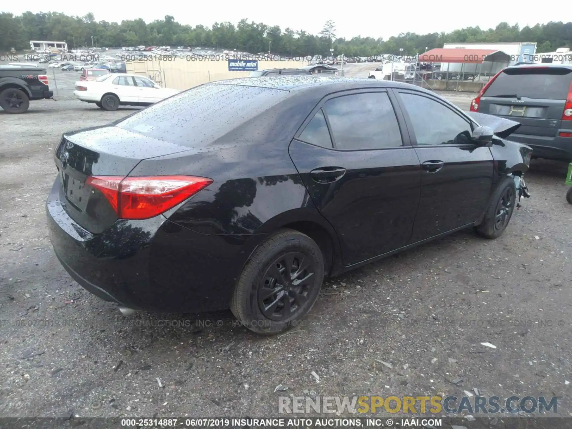 4 Photograph of a damaged car 2T1BURHE0KC215484 TOYOTA COROLLA 2019