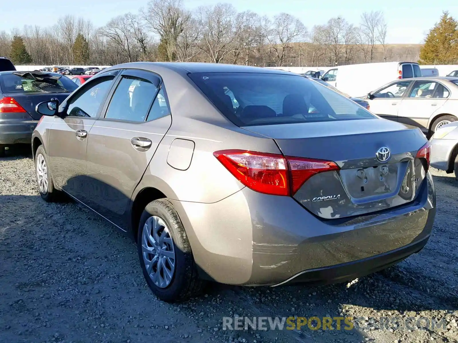 3 Photograph of a damaged car 2T1BURHE0KC215954 TOYOTA COROLLA 2019