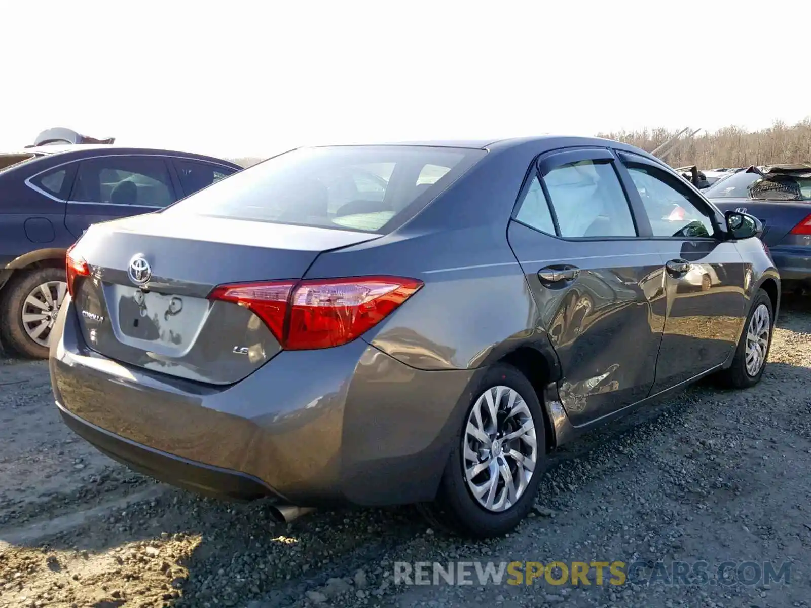 4 Photograph of a damaged car 2T1BURHE0KC215954 TOYOTA COROLLA 2019