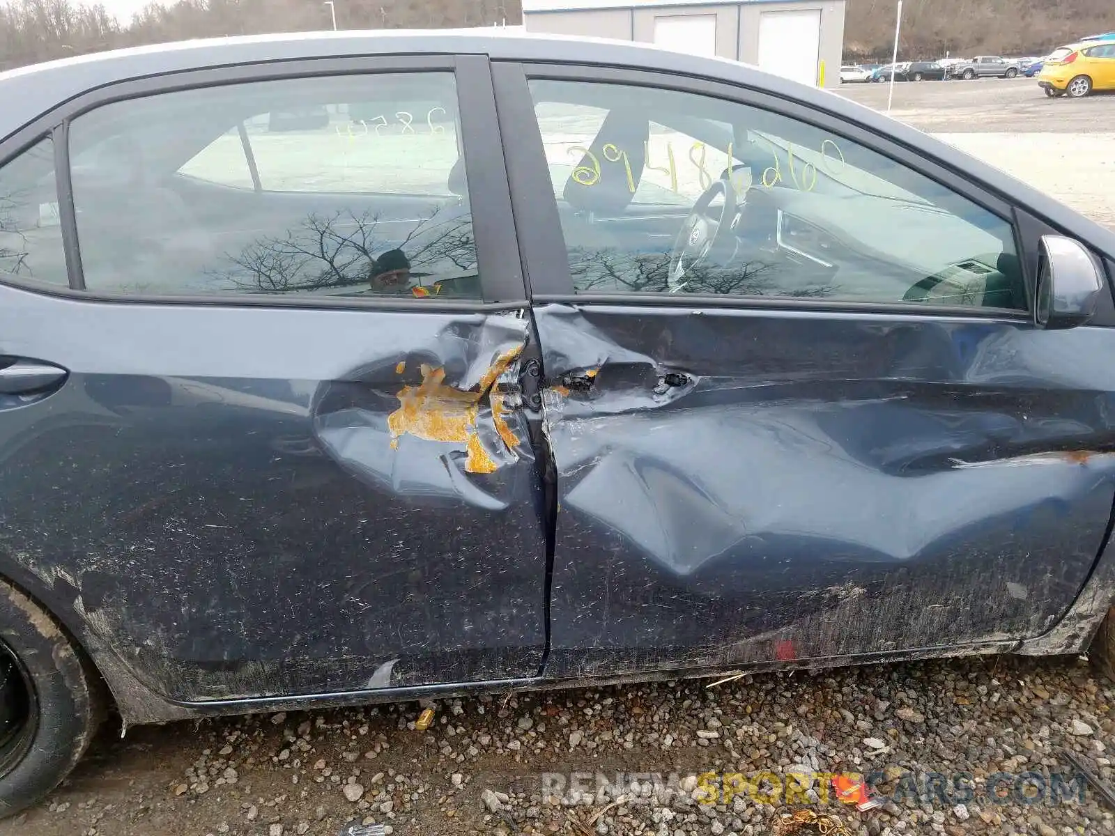 9 Photograph of a damaged car 2T1BURHE0KC216022 TOYOTA COROLLA 2019