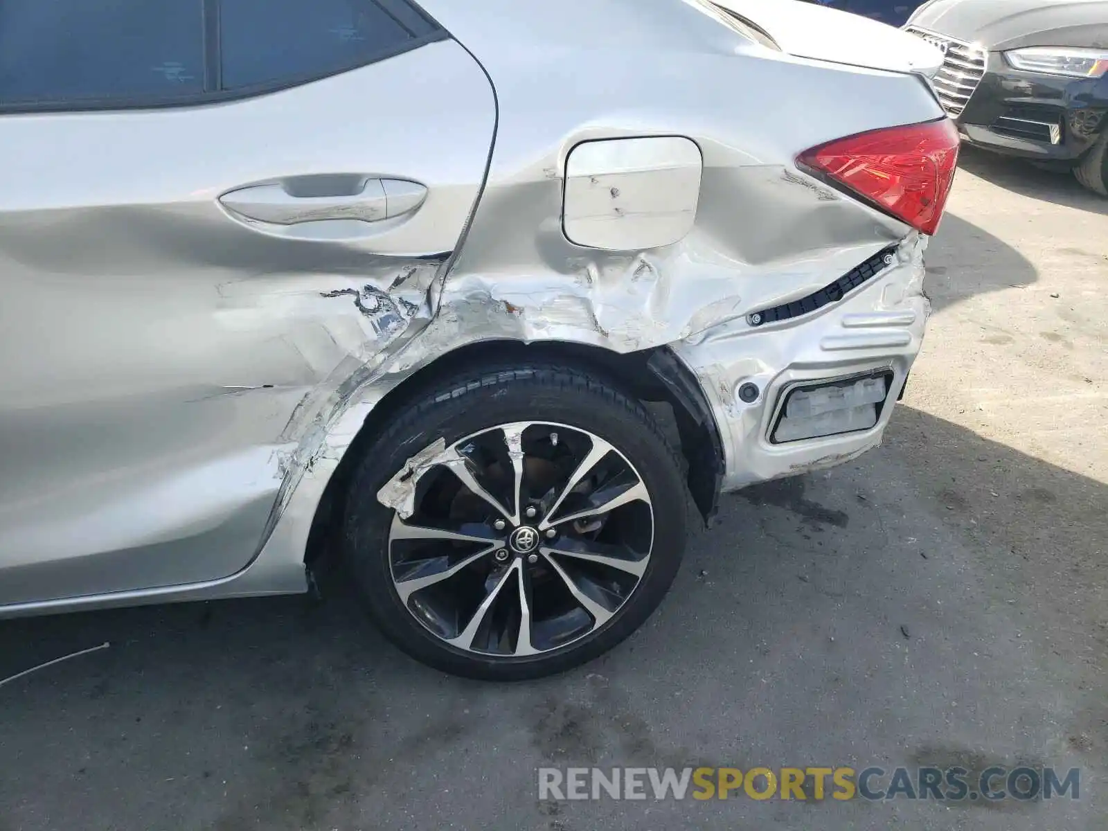 9 Photograph of a damaged car 2T1BURHE0KC217588 TOYOTA COROLLA 2019