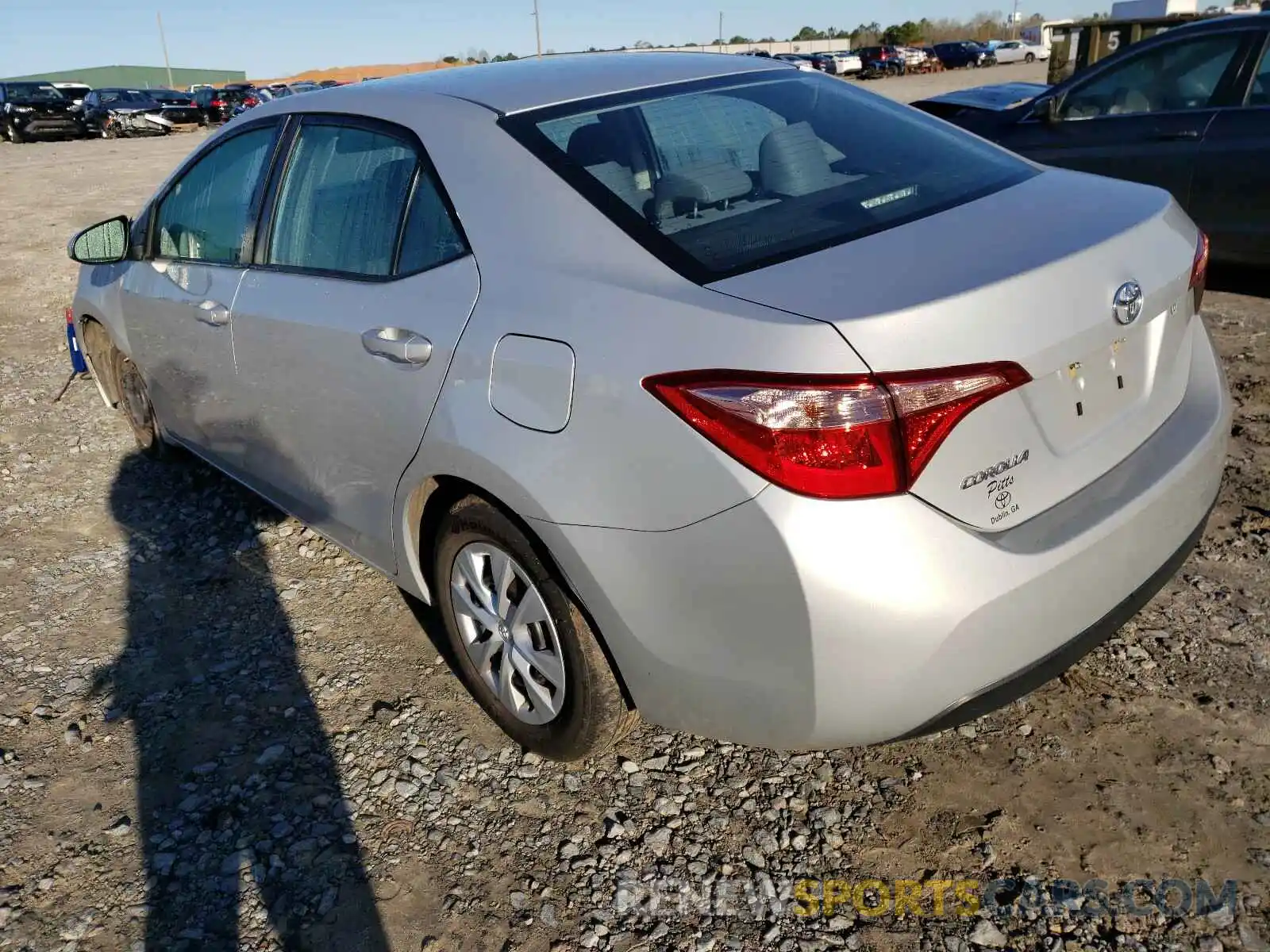 3 Photograph of a damaged car 2T1BURHE0KC218000 TOYOTA COROLLA 2019