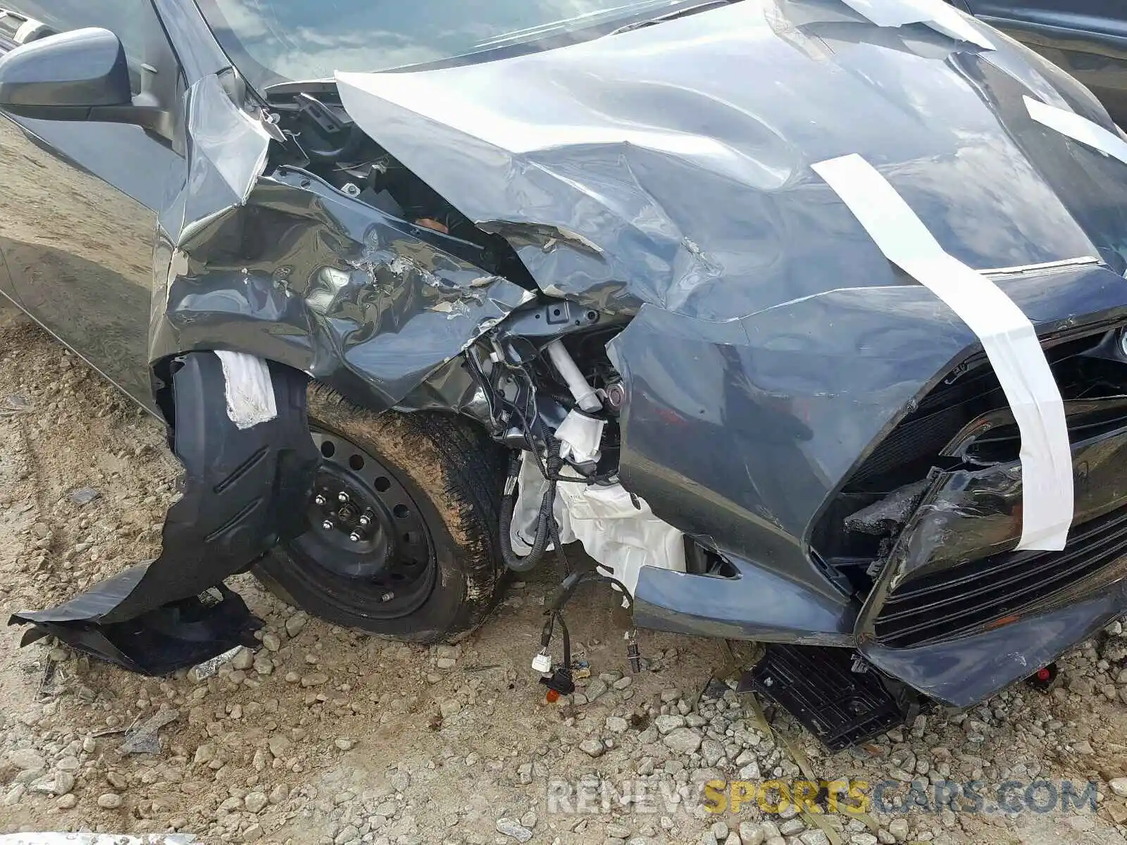 9 Photograph of a damaged car 2T1BURHE0KC220006 TOYOTA COROLLA 2019