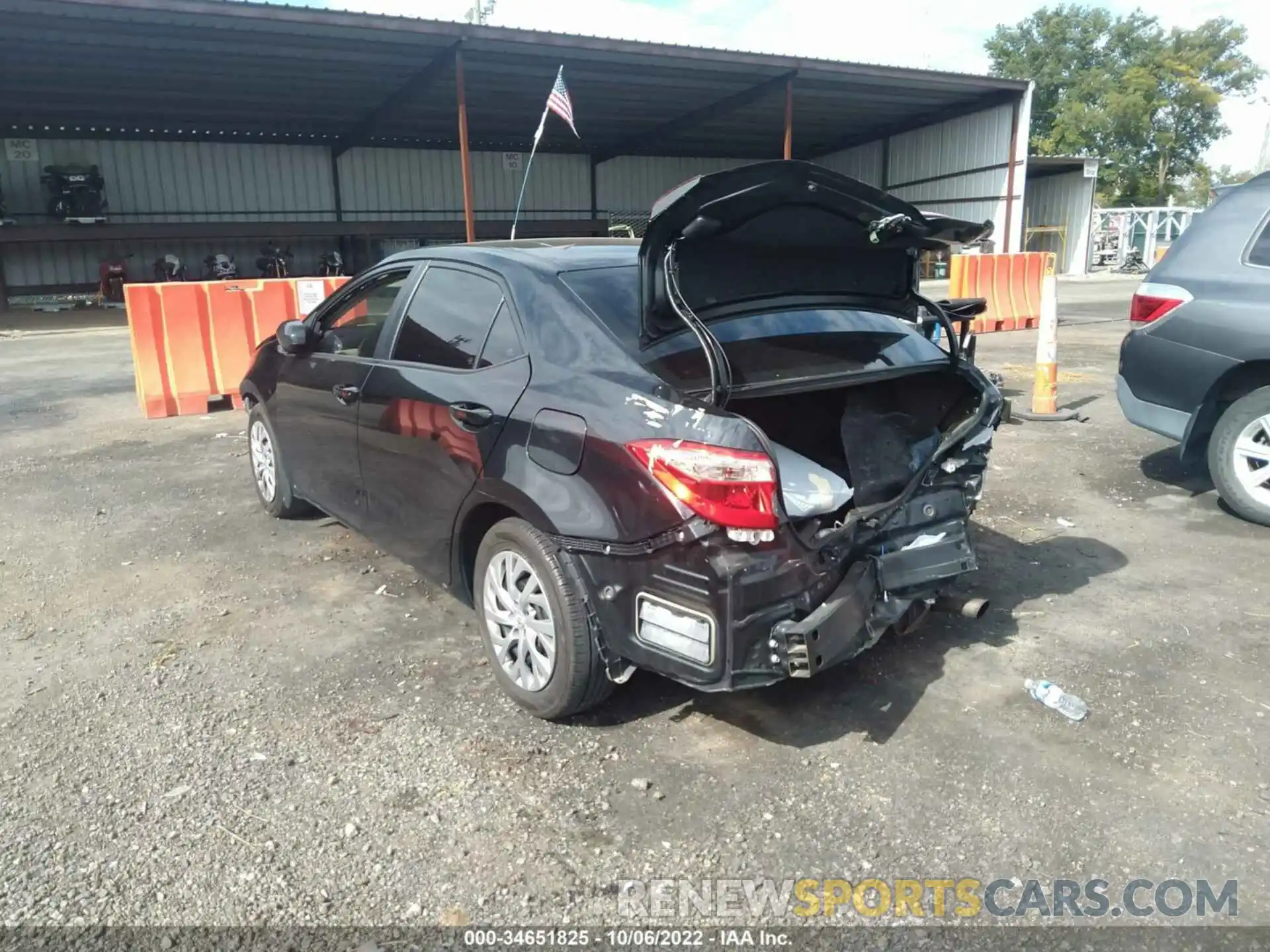 3 Photograph of a damaged car 2T1BURHE0KC220104 TOYOTA COROLLA 2019