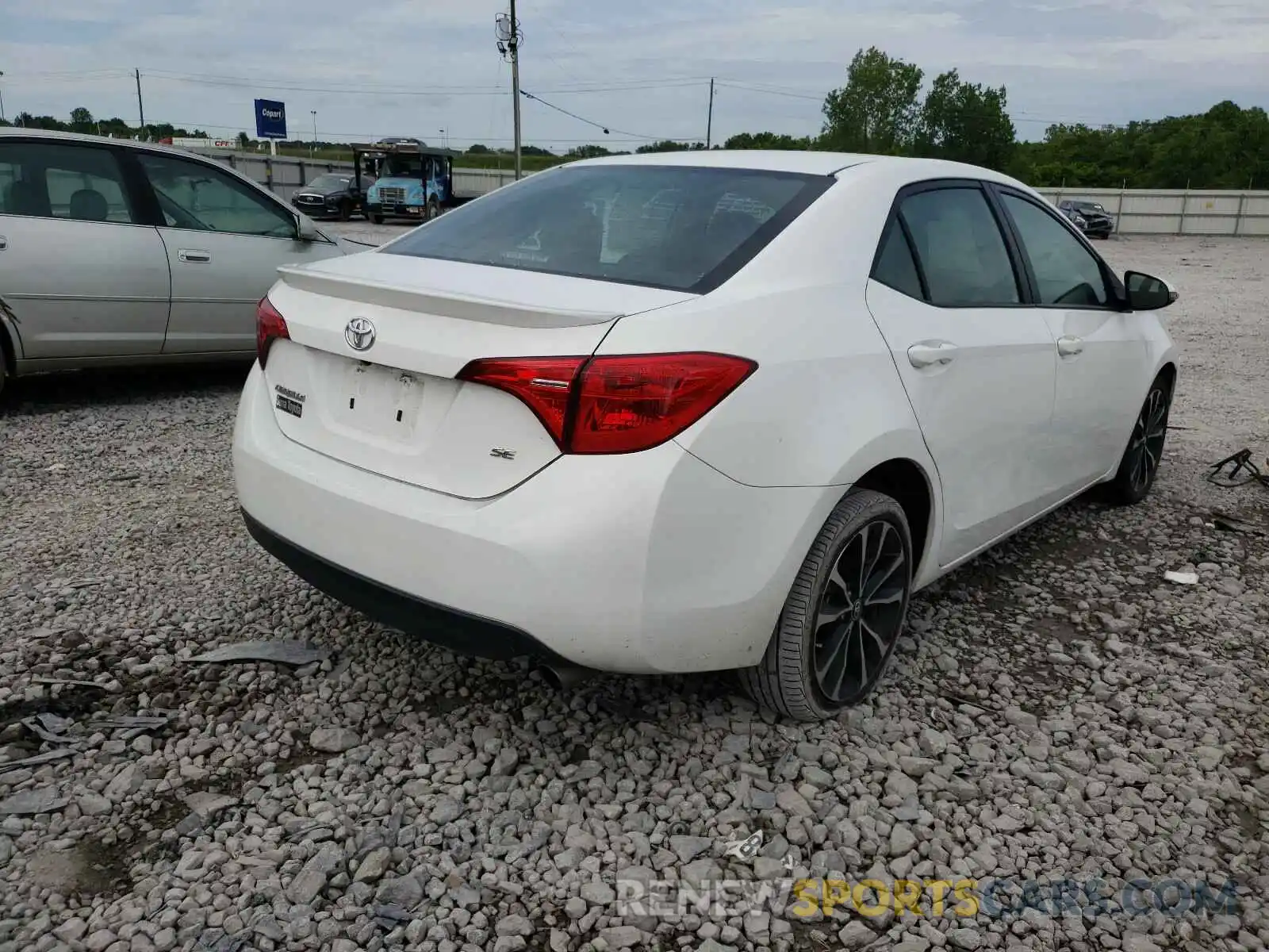 4 Photograph of a damaged car 2T1BURHE0KC220619 TOYOTA COROLLA 2019