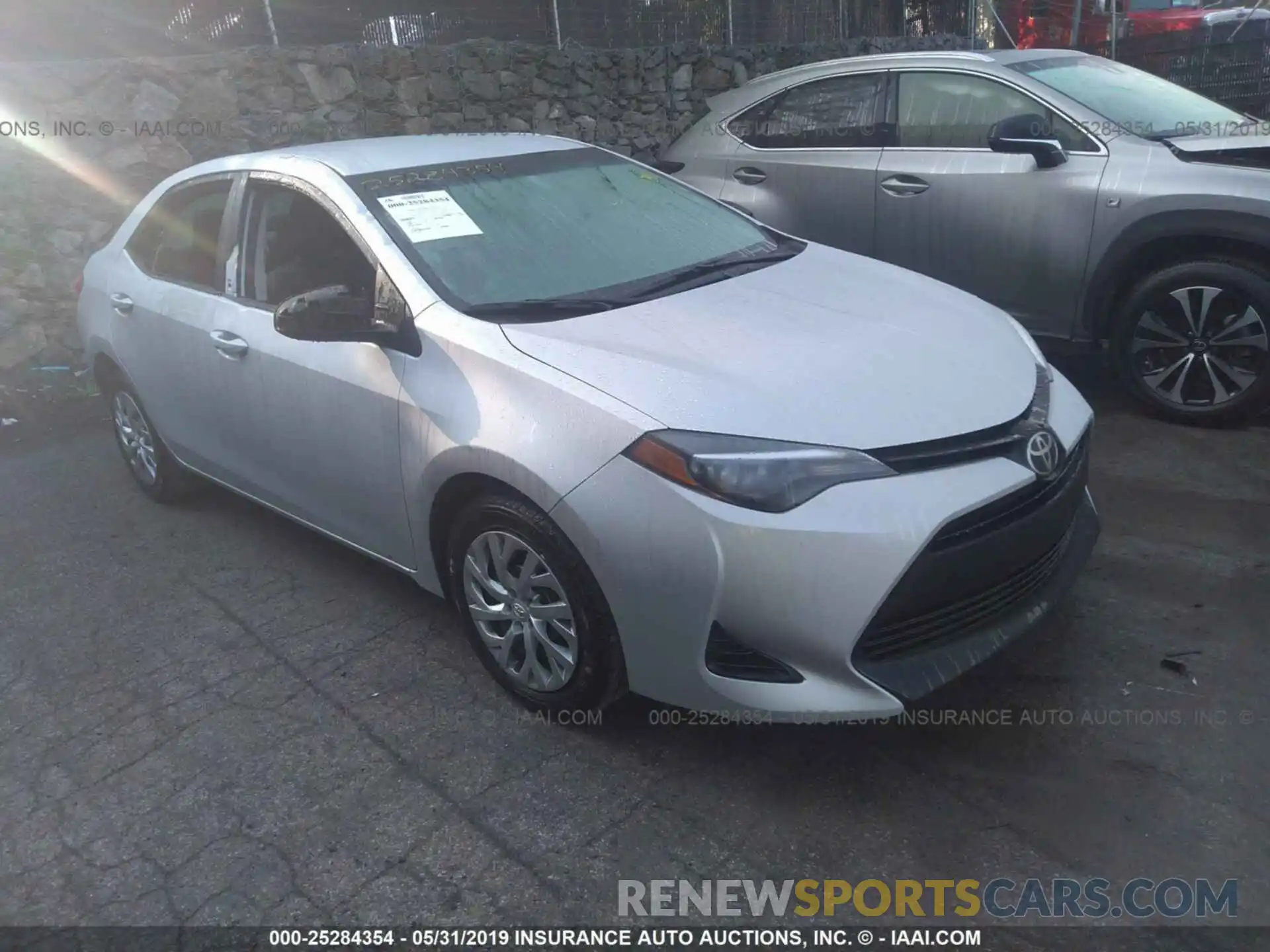 1 Photograph of a damaged car 2T1BURHE0KC221012 TOYOTA COROLLA 2019