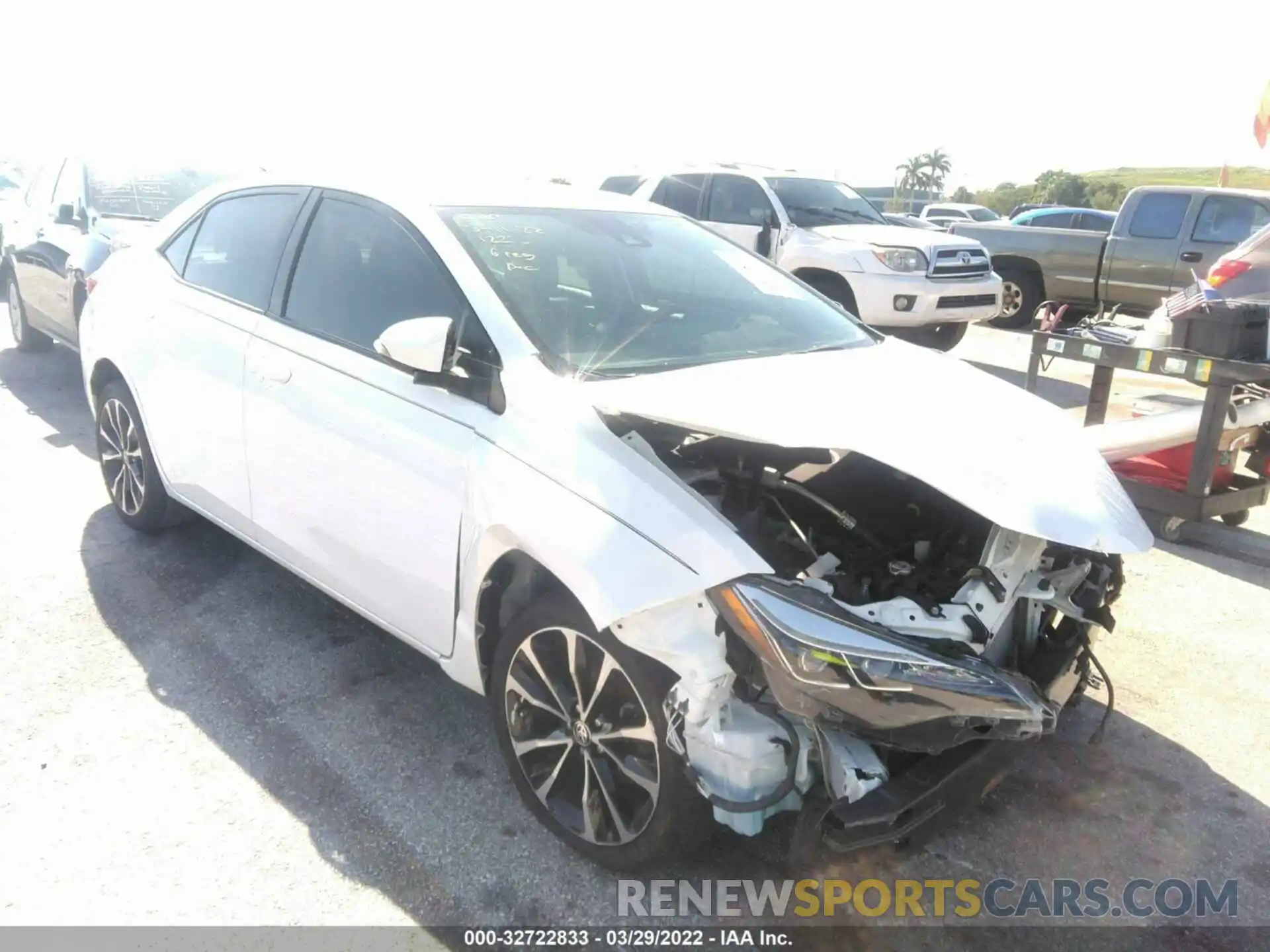 1 Photograph of a damaged car 2T1BURHE0KC221222 TOYOTA COROLLA 2019