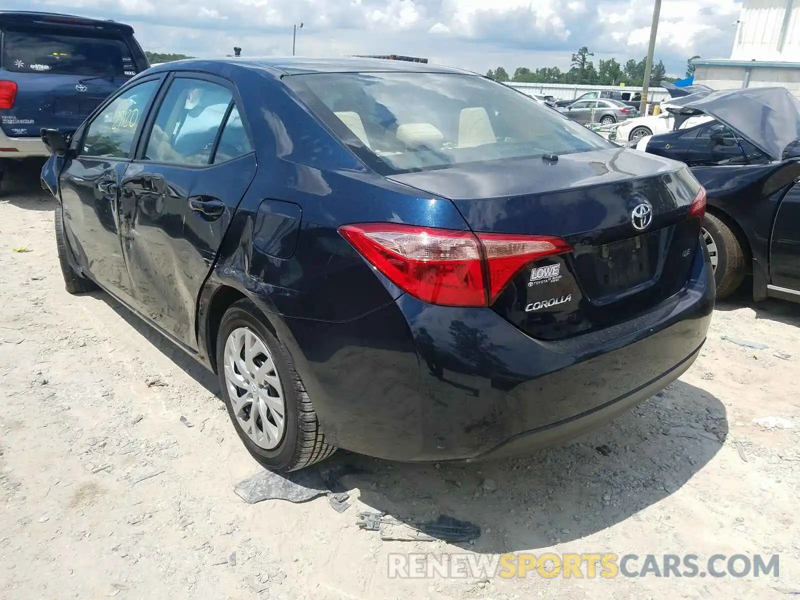 3 Photograph of a damaged car 2T1BURHE0KC221320 TOYOTA COROLLA 2019