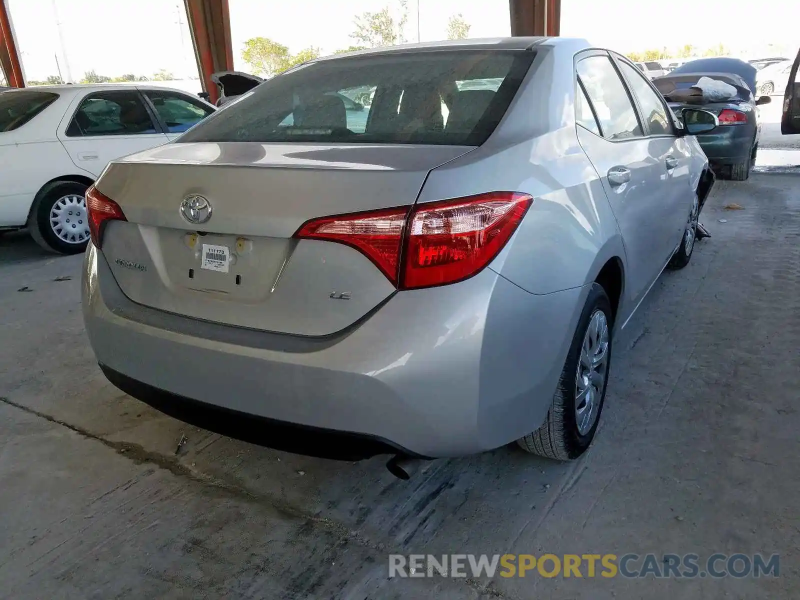 4 Photograph of a damaged car 2T1BURHE0KC221365 TOYOTA COROLLA 2019