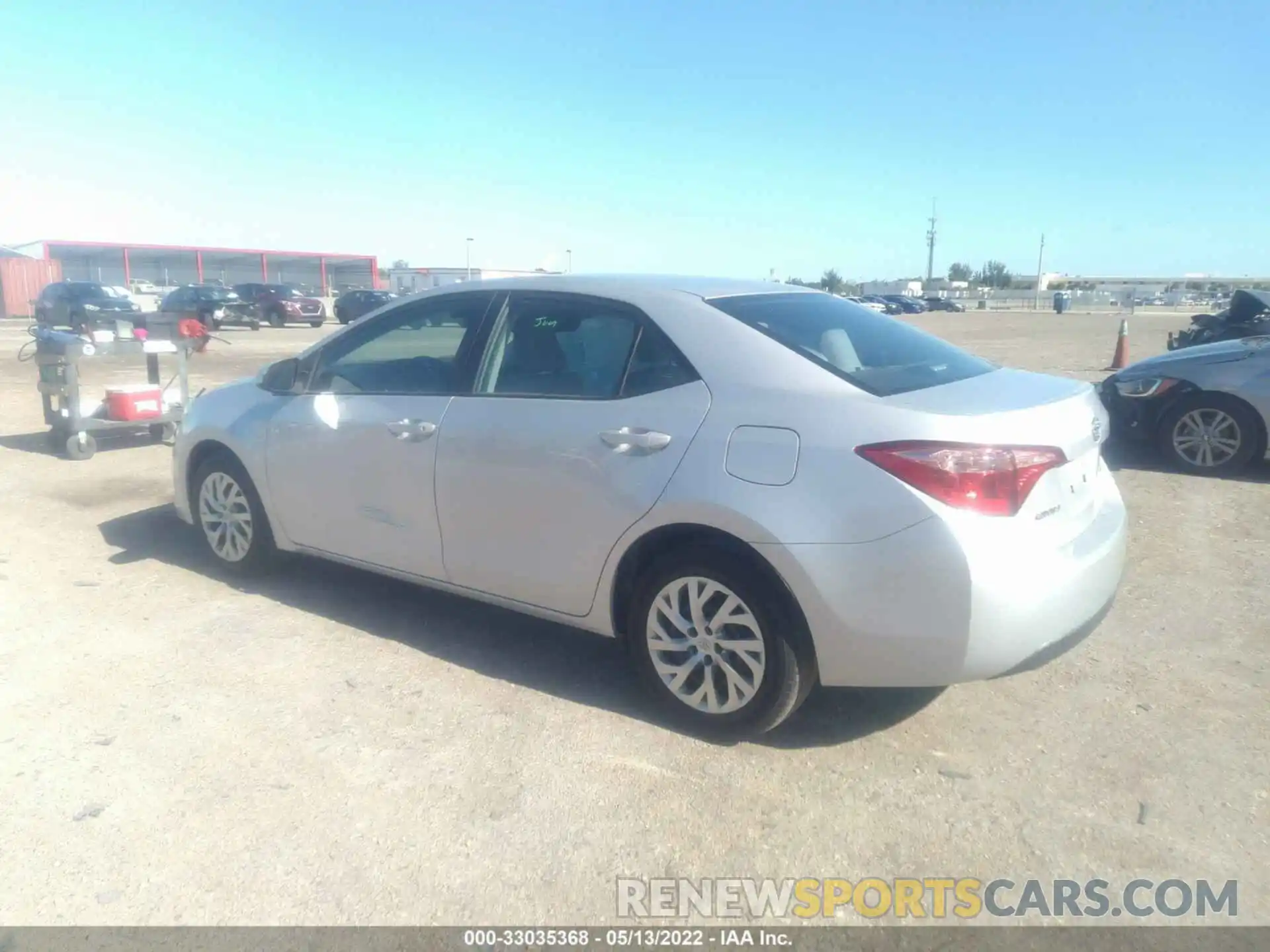 3 Photograph of a damaged car 2T1BURHE0KC221379 TOYOTA COROLLA 2019