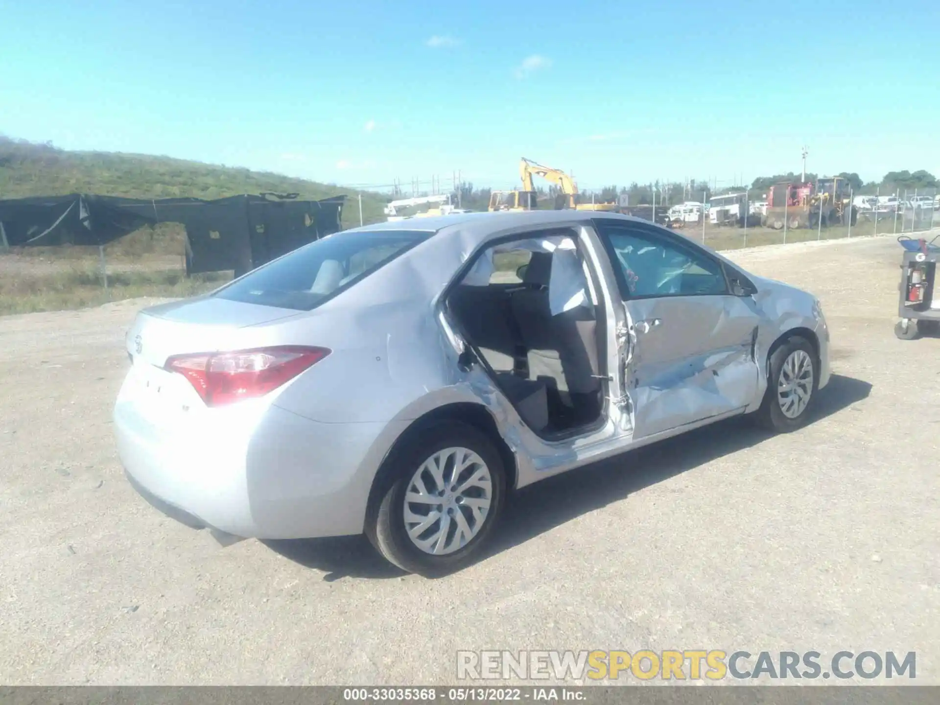 4 Photograph of a damaged car 2T1BURHE0KC221379 TOYOTA COROLLA 2019