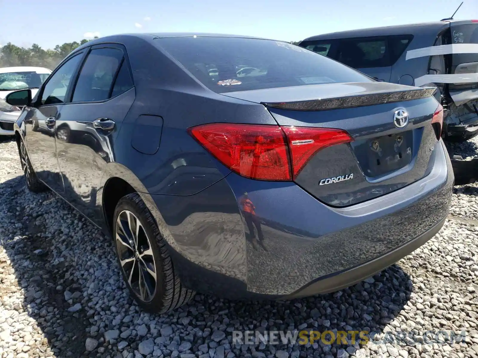 3 Photograph of a damaged car 2T1BURHE0KC222161 TOYOTA COROLLA 2019