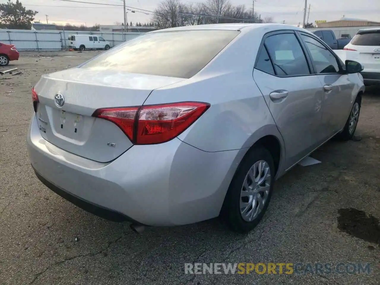 4 Photograph of a damaged car 2T1BURHE0KC224251 TOYOTA COROLLA 2019