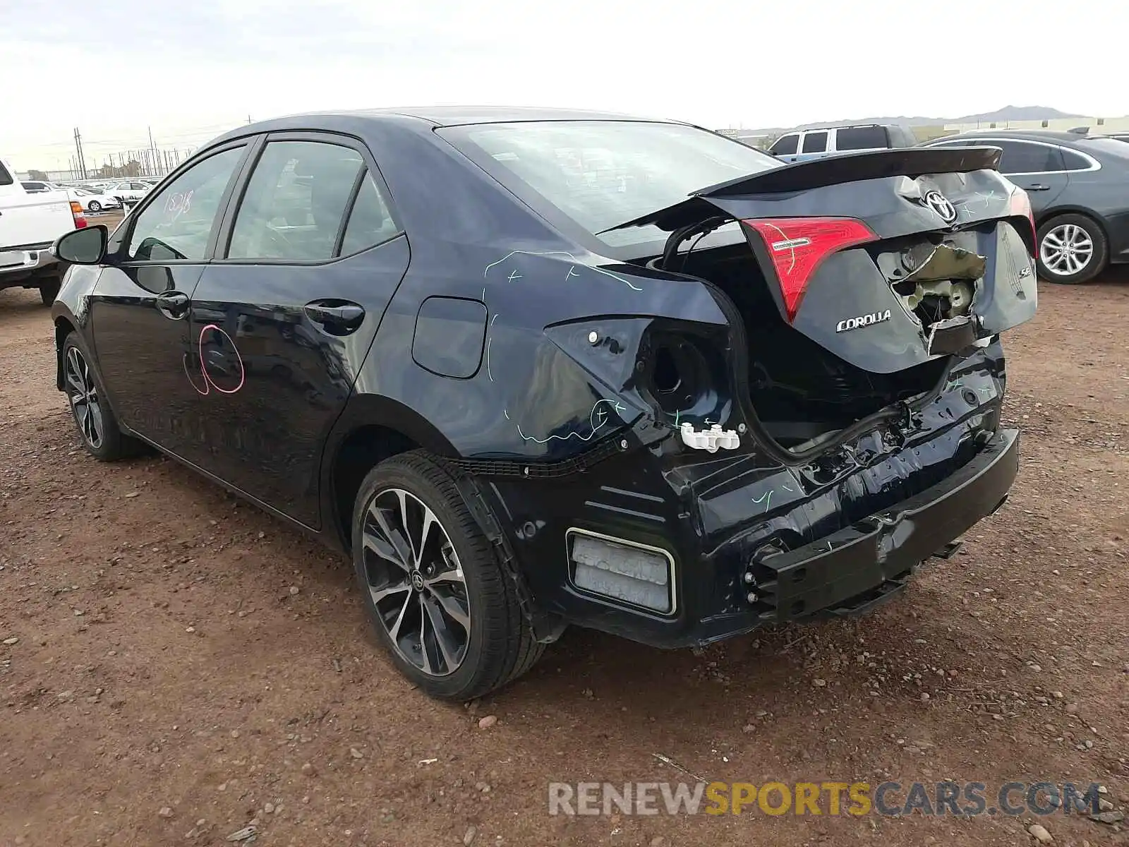 3 Photograph of a damaged car 2T1BURHE0KC224573 TOYOTA COROLLA 2019