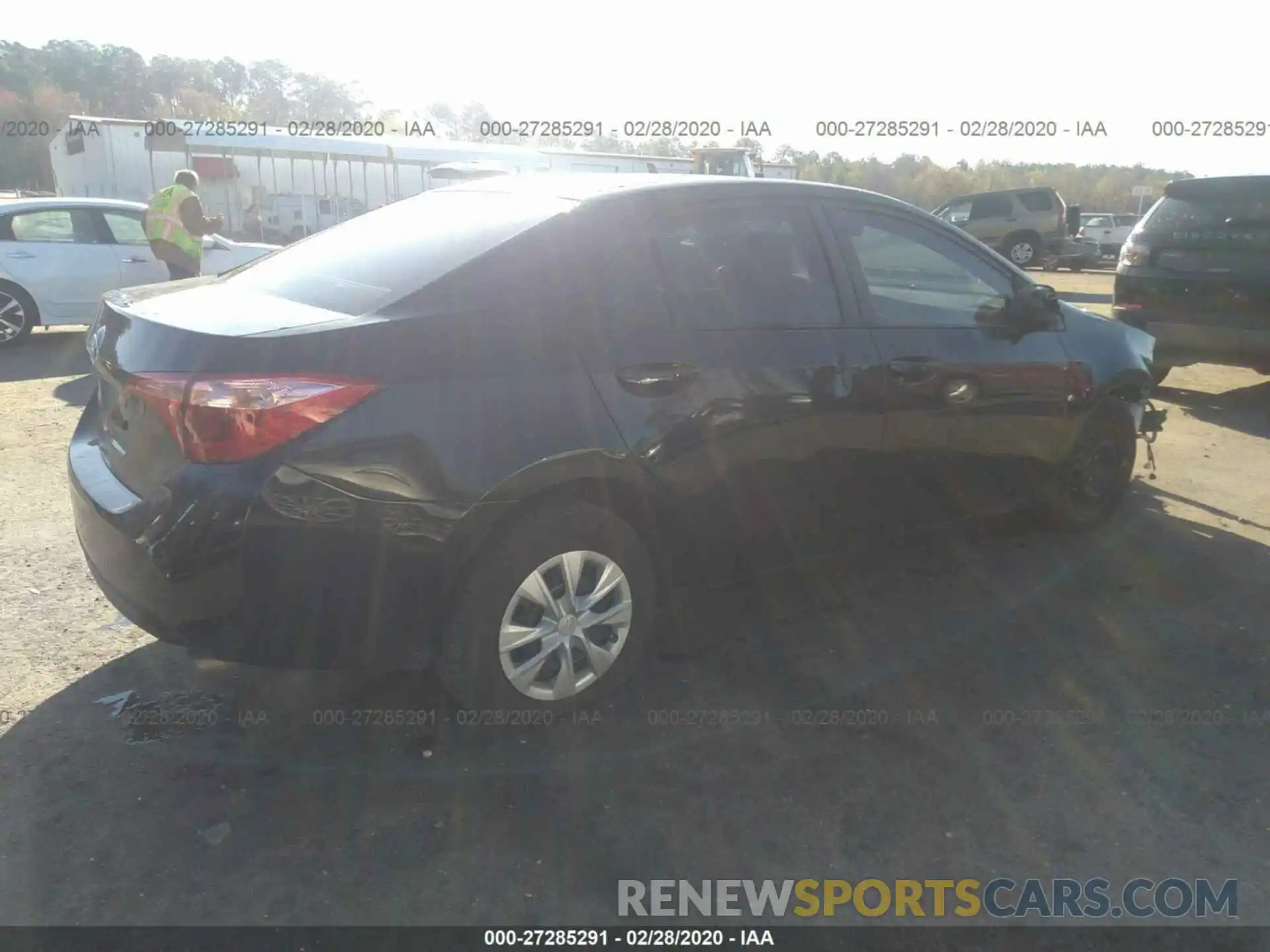 4 Photograph of a damaged car 2T1BURHE0KC225948 TOYOTA COROLLA 2019