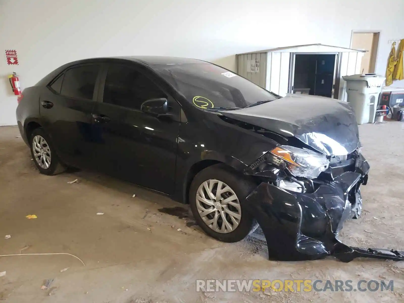 1 Photograph of a damaged car 2T1BURHE0KC226940 TOYOTA COROLLA 2019