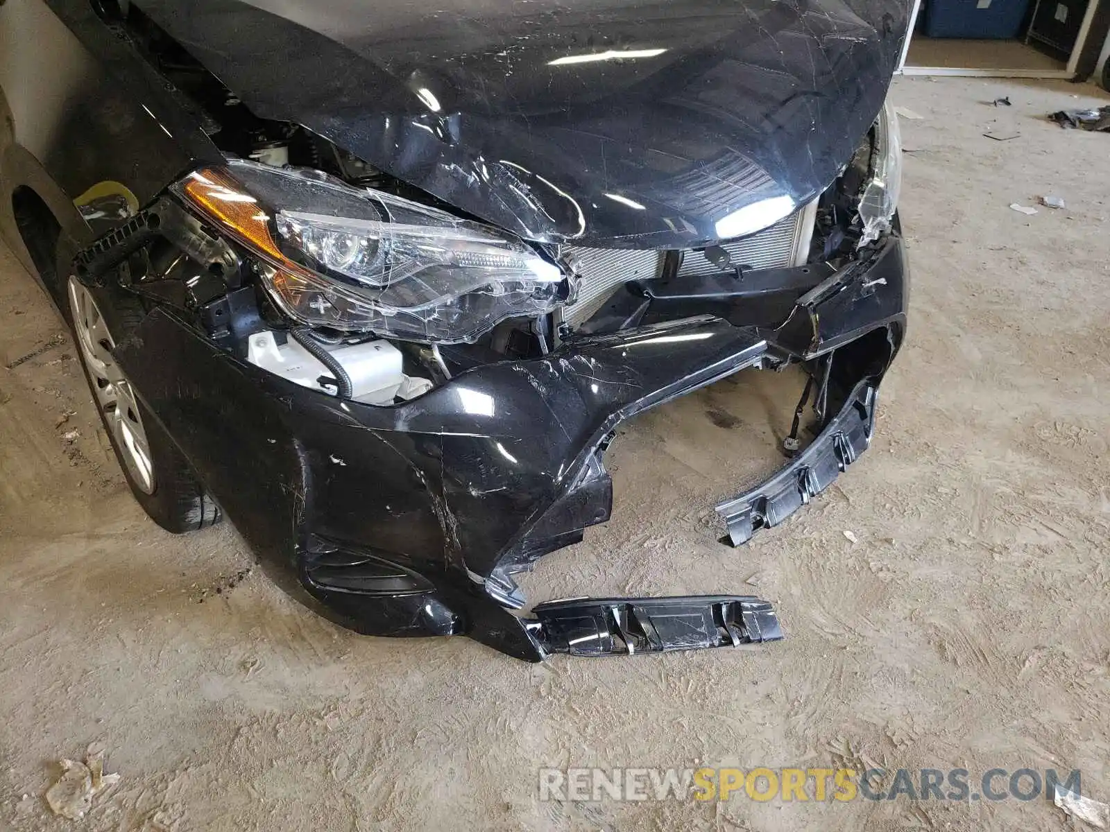 9 Photograph of a damaged car 2T1BURHE0KC226940 TOYOTA COROLLA 2019