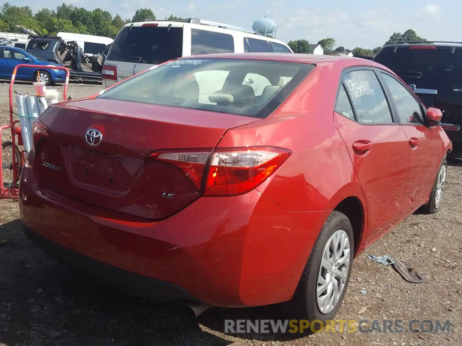 4 Photograph of a damaged car 2T1BURHE0KC227571 TOYOTA COROLLA 2019