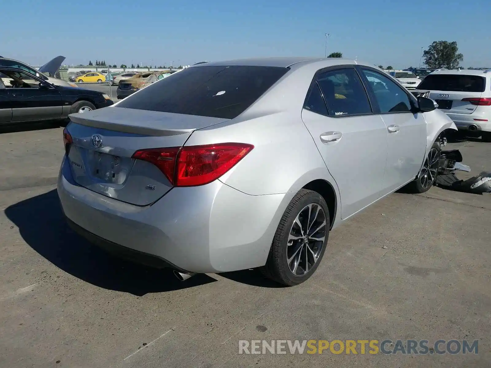 4 Photograph of a damaged car 2T1BURHE0KC228770 TOYOTA COROLLA 2019