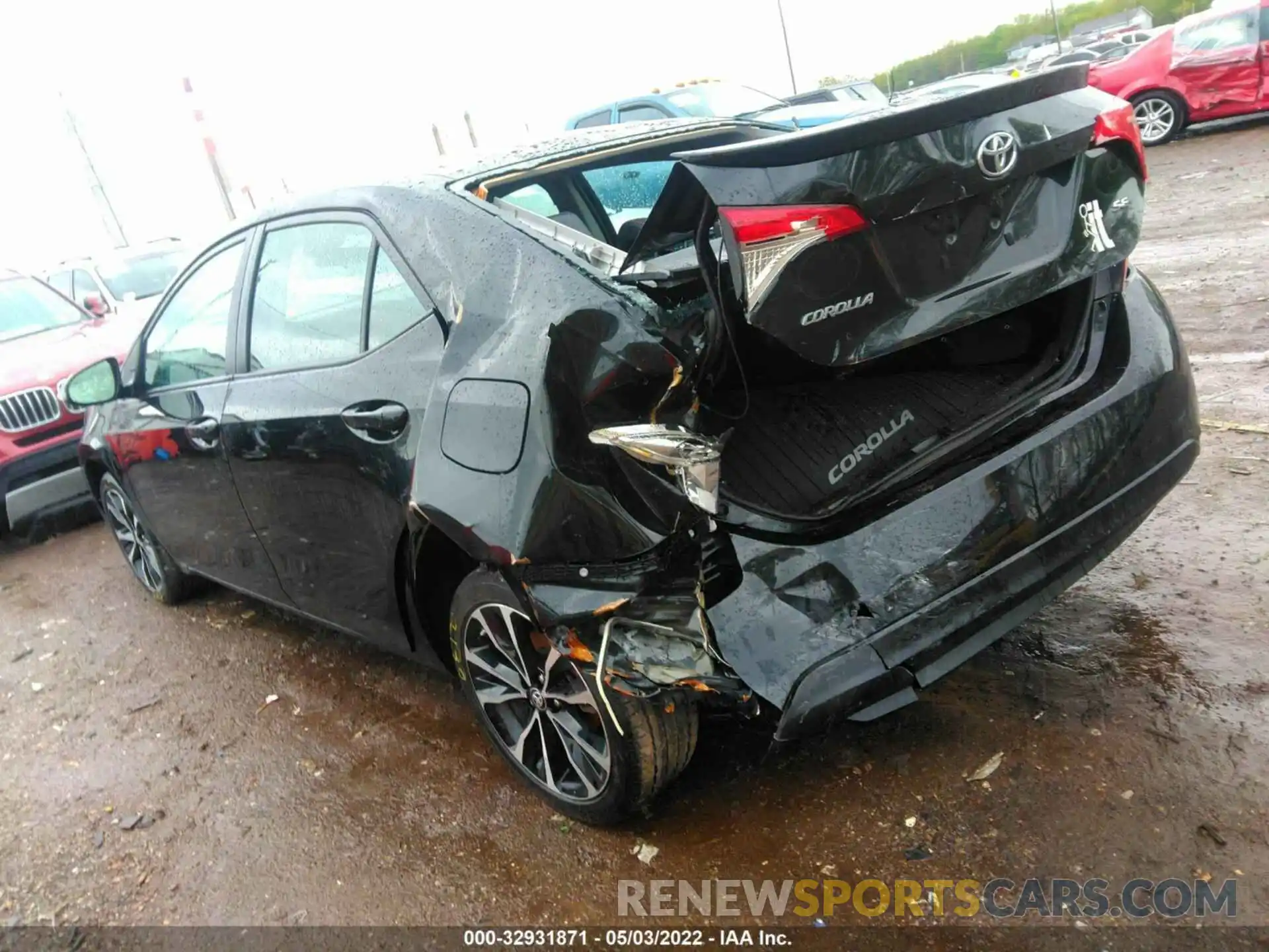 3 Photograph of a damaged car 2T1BURHE0KC228929 TOYOTA COROLLA 2019