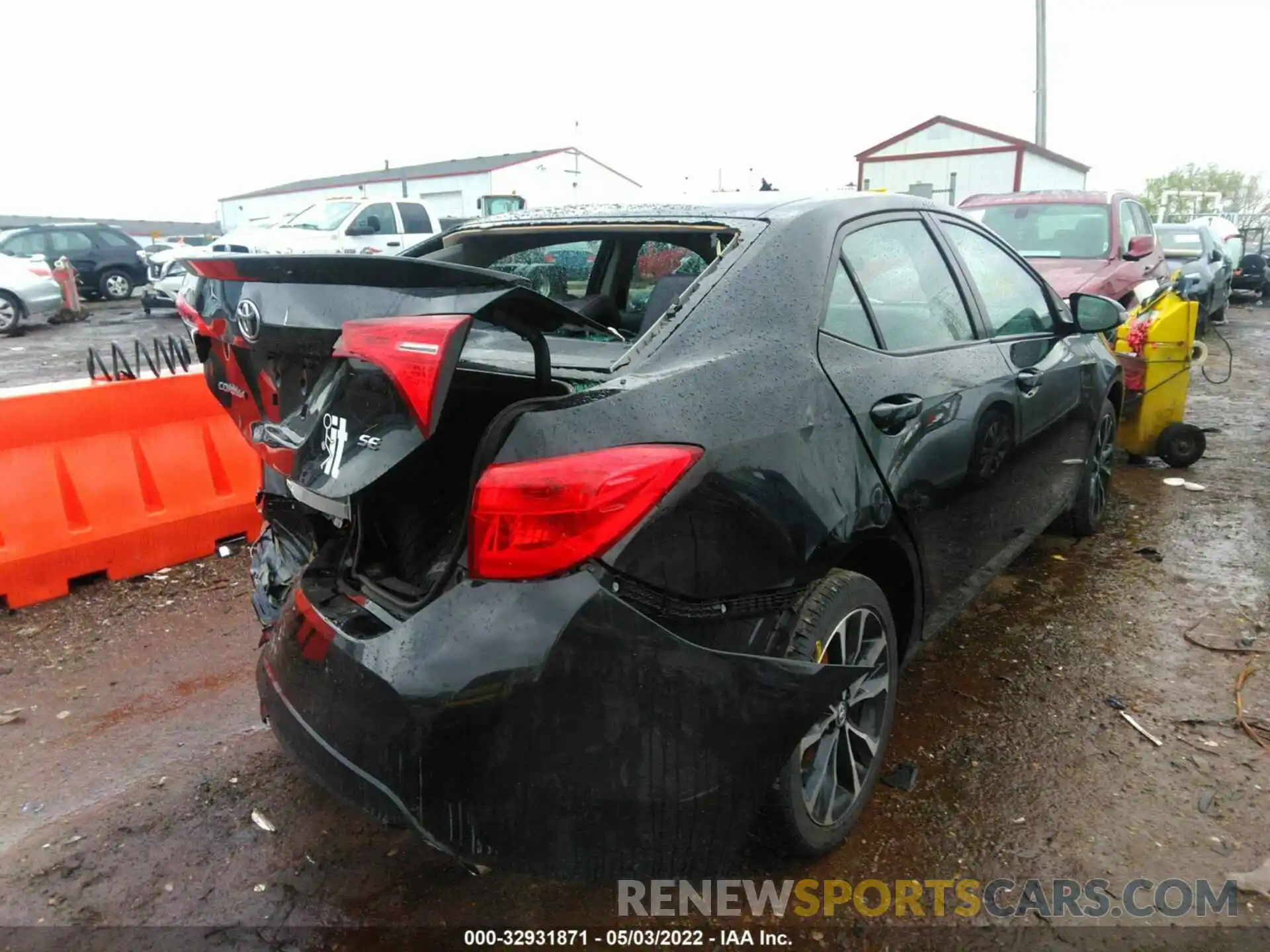 4 Photograph of a damaged car 2T1BURHE0KC228929 TOYOTA COROLLA 2019