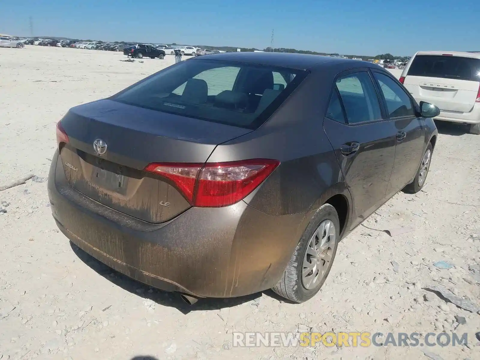 4 Photograph of a damaged car 2T1BURHE0KC229692 TOYOTA COROLLA 2019