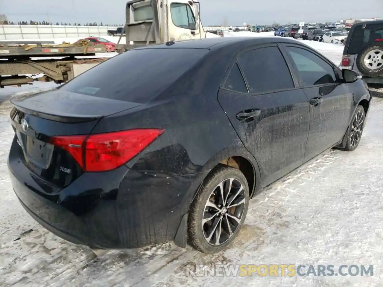 4 Photograph of a damaged car 2T1BURHE0KC229790 TOYOTA COROLLA 2019