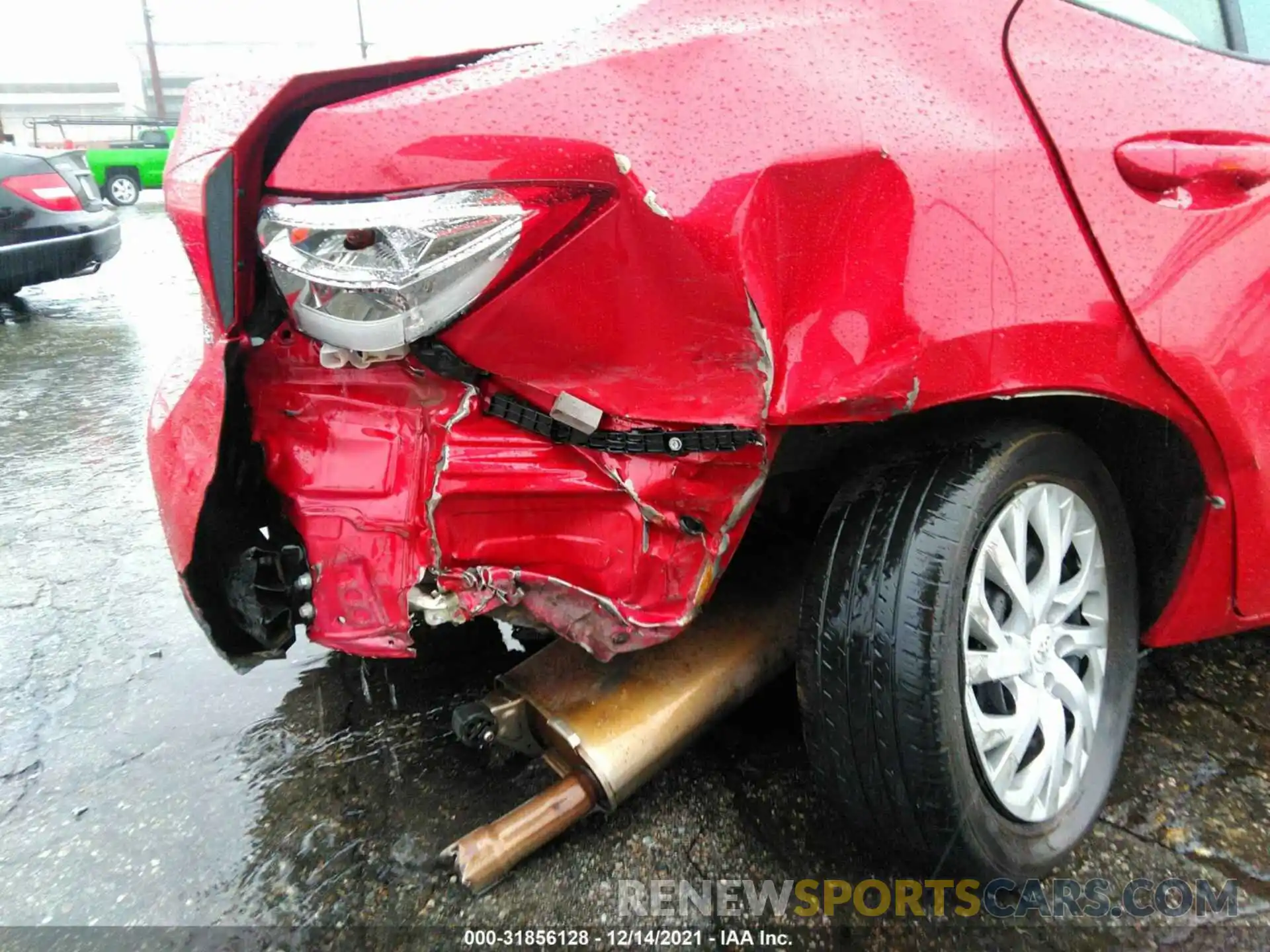 6 Photograph of a damaged car 2T1BURHE0KC230082 TOYOTA COROLLA 2019