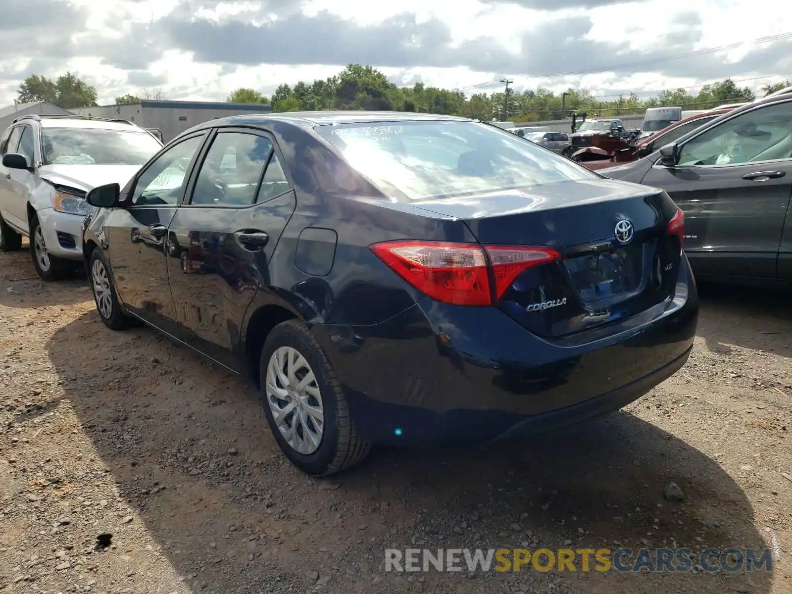 3 Photograph of a damaged car 2T1BURHE0KC231488 TOYOTA COROLLA 2019