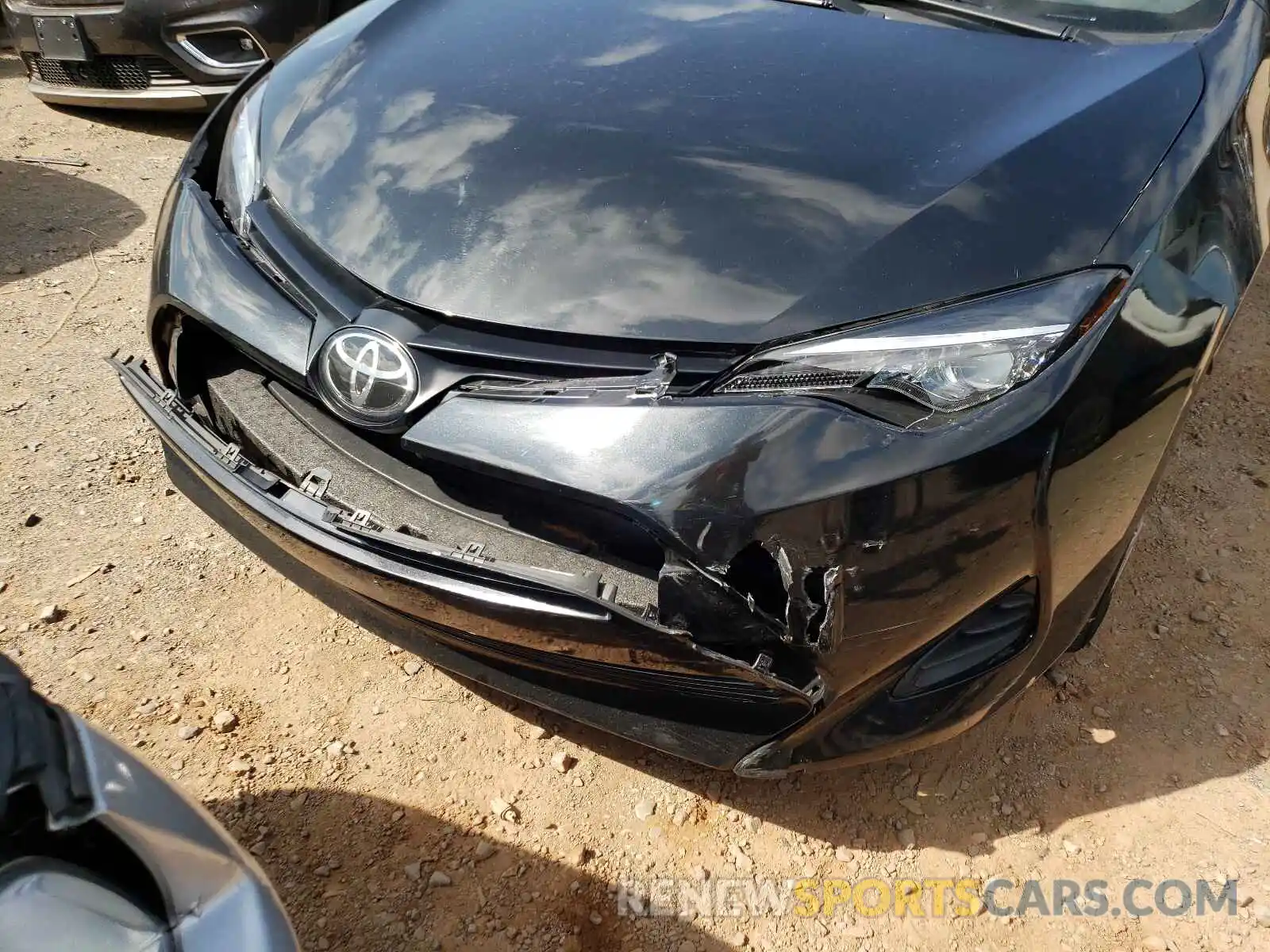 9 Photograph of a damaged car 2T1BURHE0KC231488 TOYOTA COROLLA 2019