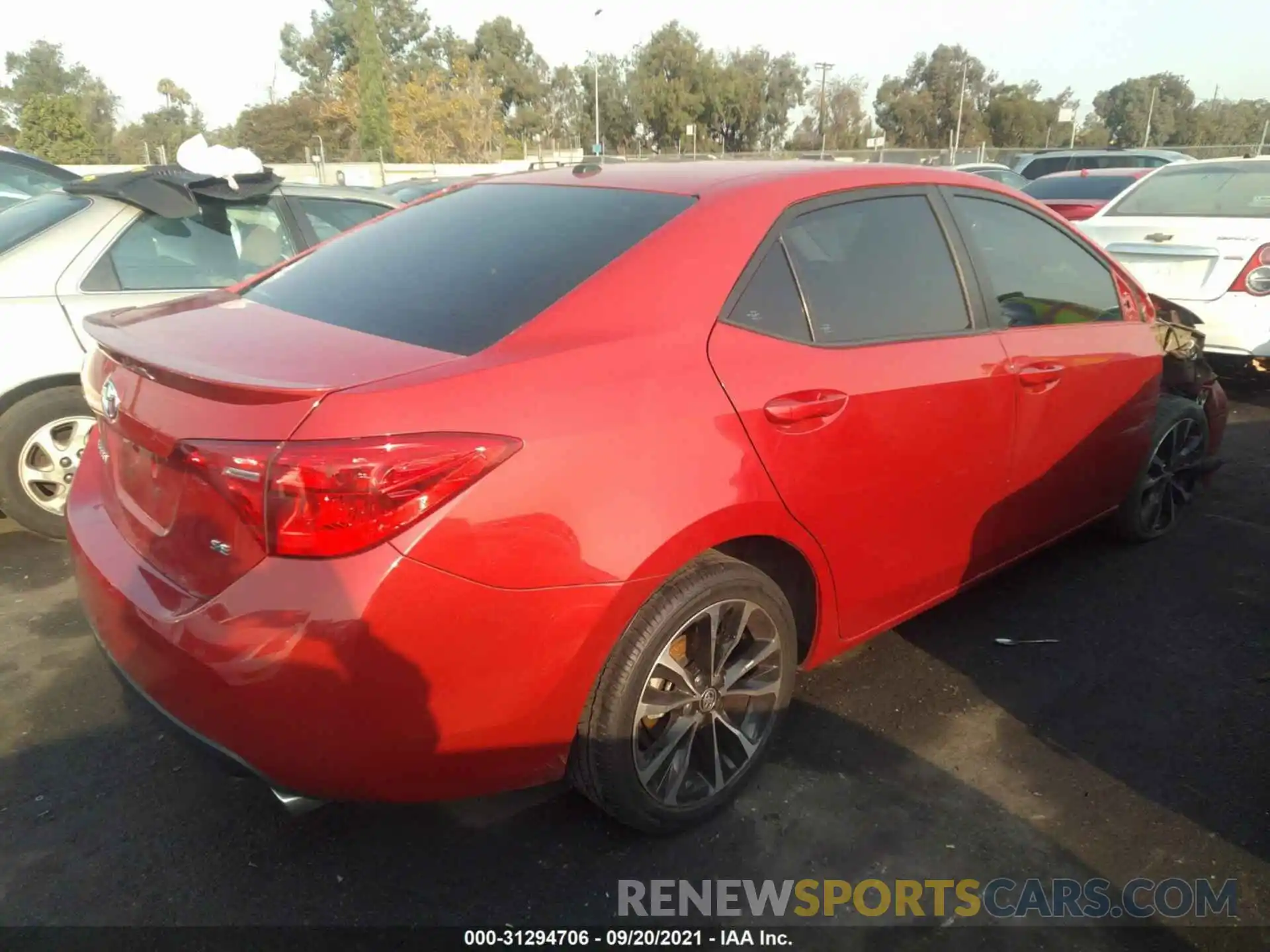 4 Photograph of a damaged car 2T1BURHE0KC231720 TOYOTA COROLLA 2019