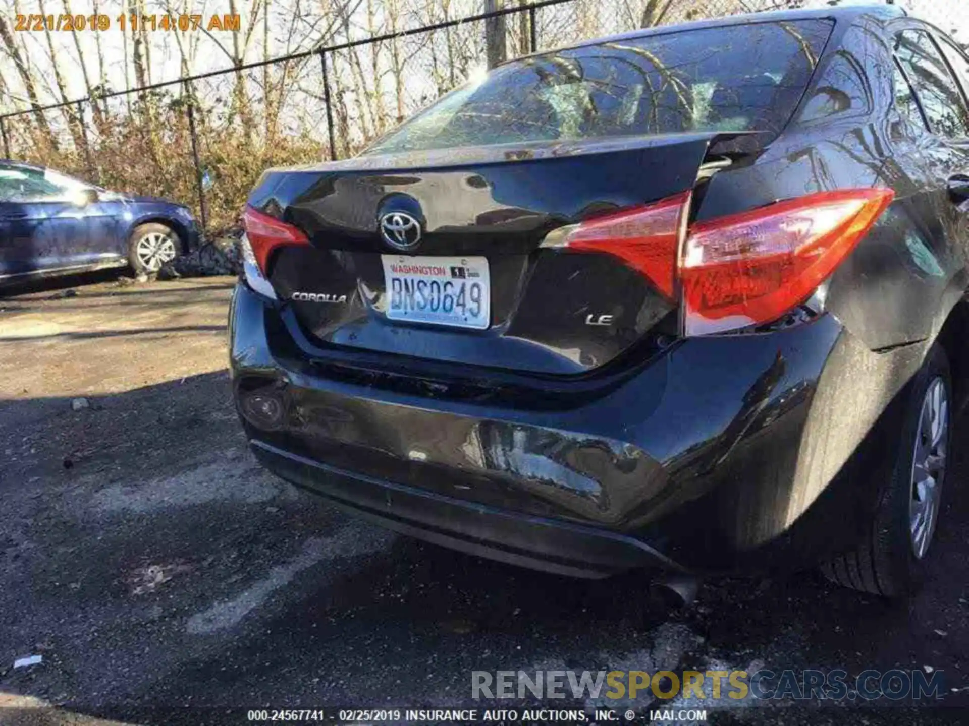 14 Photograph of a damaged car 2T1BURHE0KC231801 TOYOTA COROLLA 2019