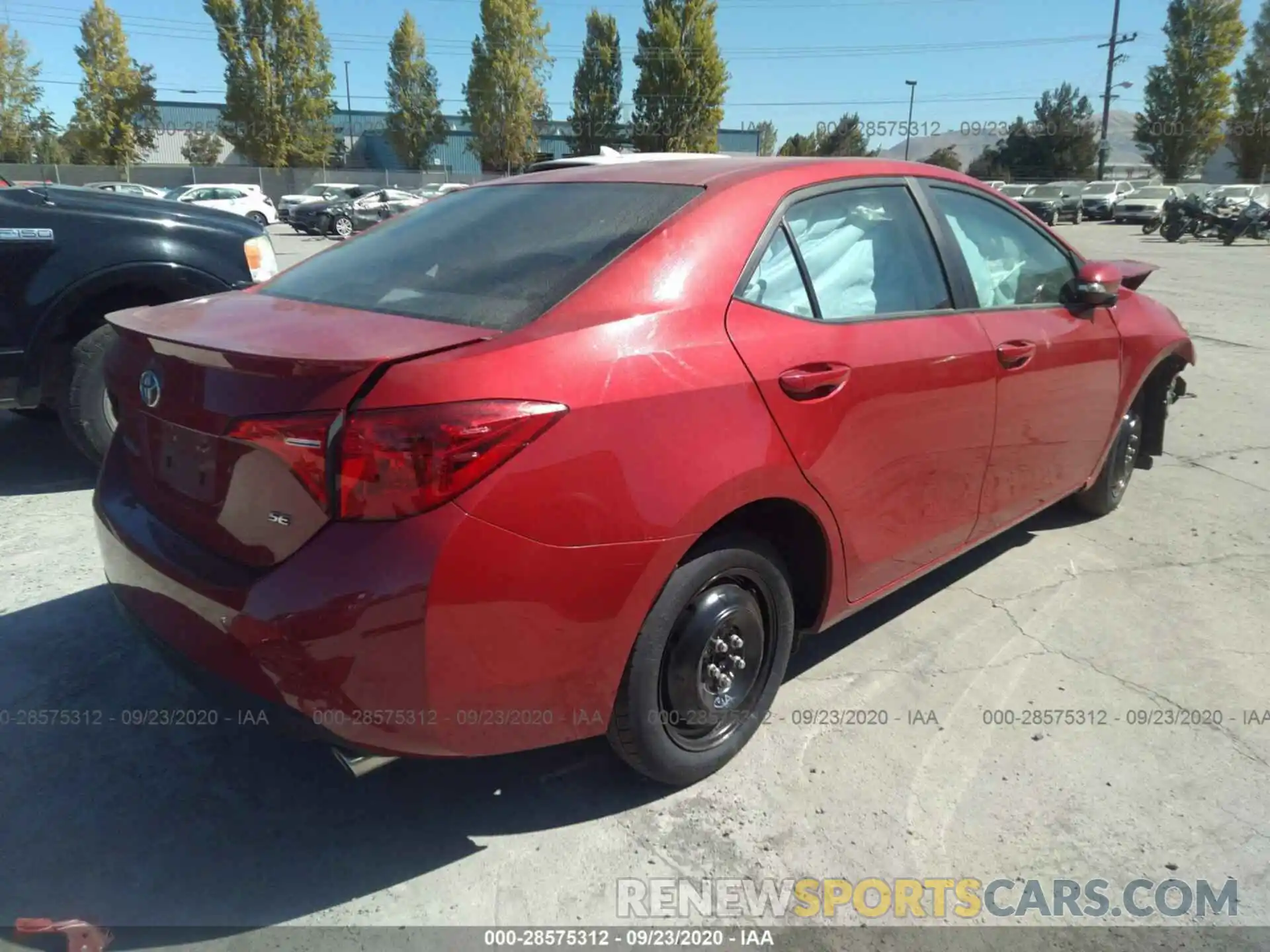 4 Photograph of a damaged car 2T1BURHE0KC232589 TOYOTA COROLLA 2019