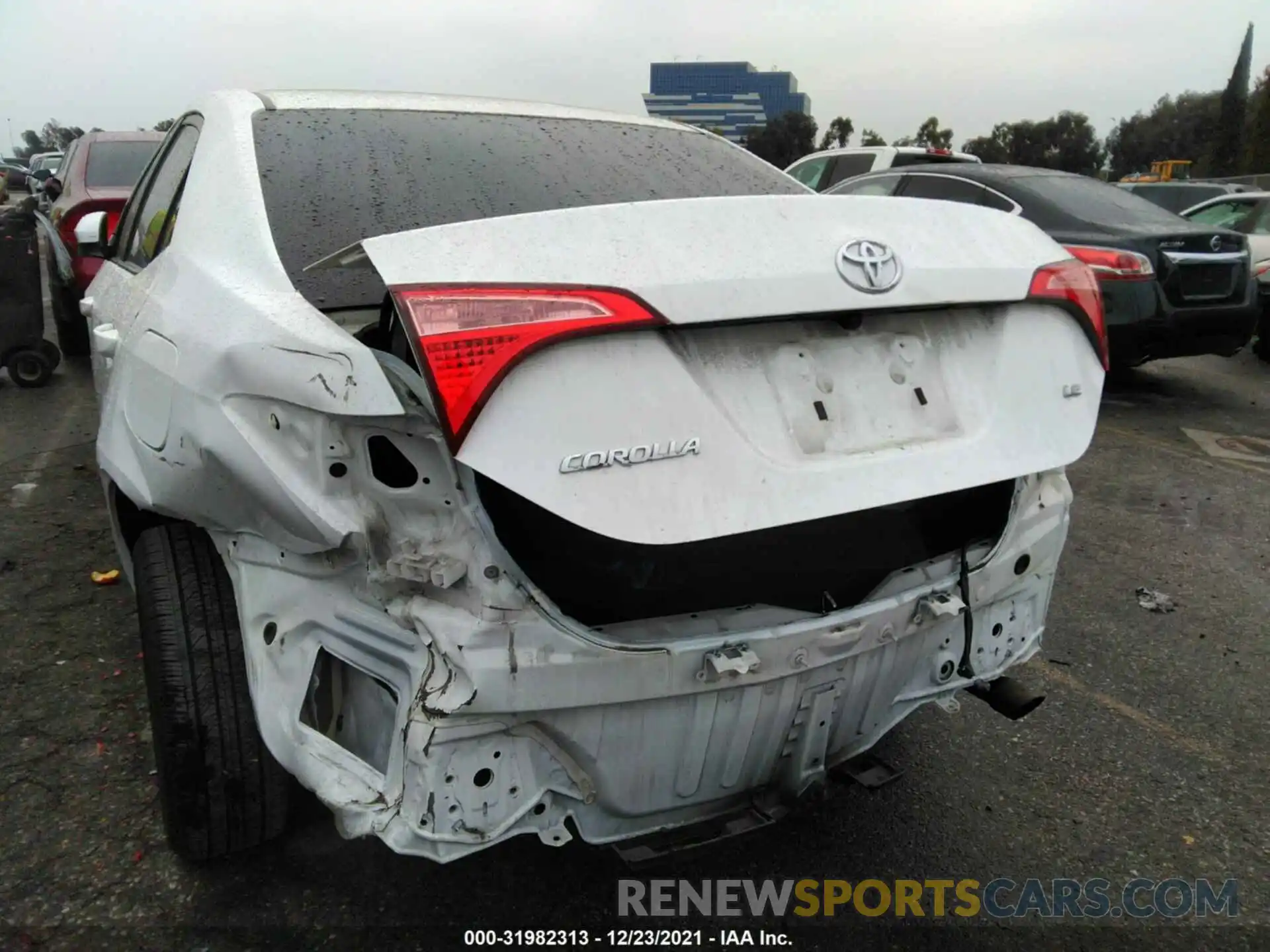 6 Photograph of a damaged car 2T1BURHE0KC232687 TOYOTA COROLLA 2019