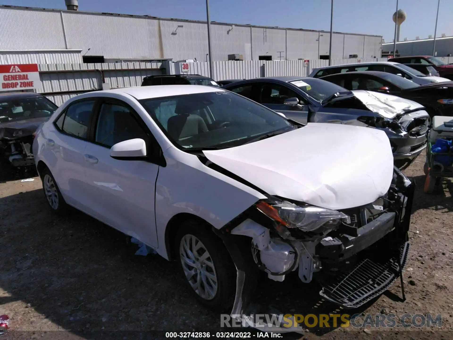 1 Photograph of a damaged car 2T1BURHE0KC232981 TOYOTA COROLLA 2019