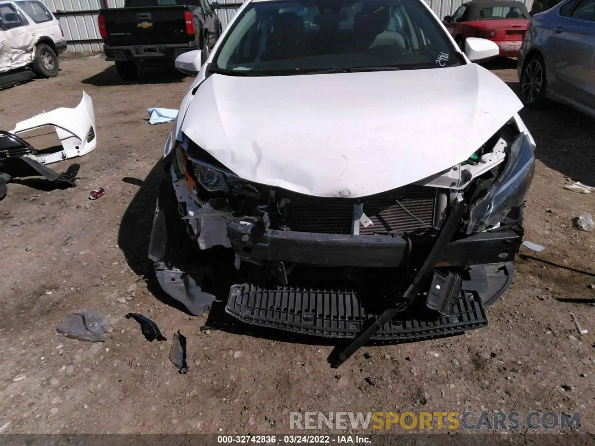 6 Photograph of a damaged car 2T1BURHE0KC232981 TOYOTA COROLLA 2019