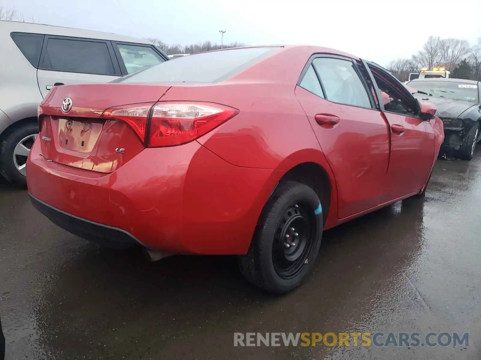 4 Photograph of a damaged car 2T1BURHE0KC234021 TOYOTA COROLLA 2019