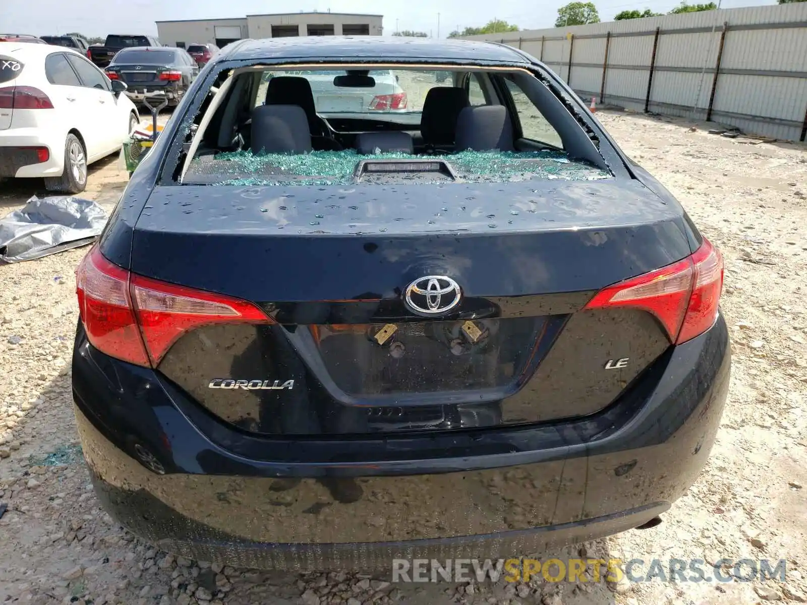 9 Photograph of a damaged car 2T1BURHE0KC234147 TOYOTA COROLLA 2019