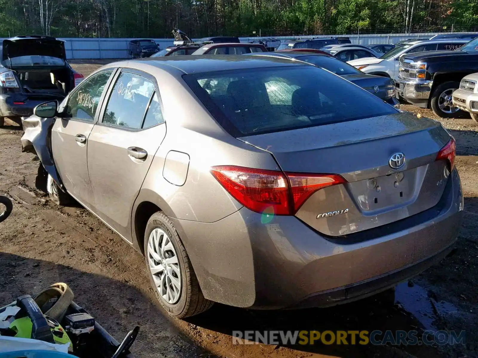 3 Photograph of a damaged car 2T1BURHE0KC234228 TOYOTA COROLLA 2019