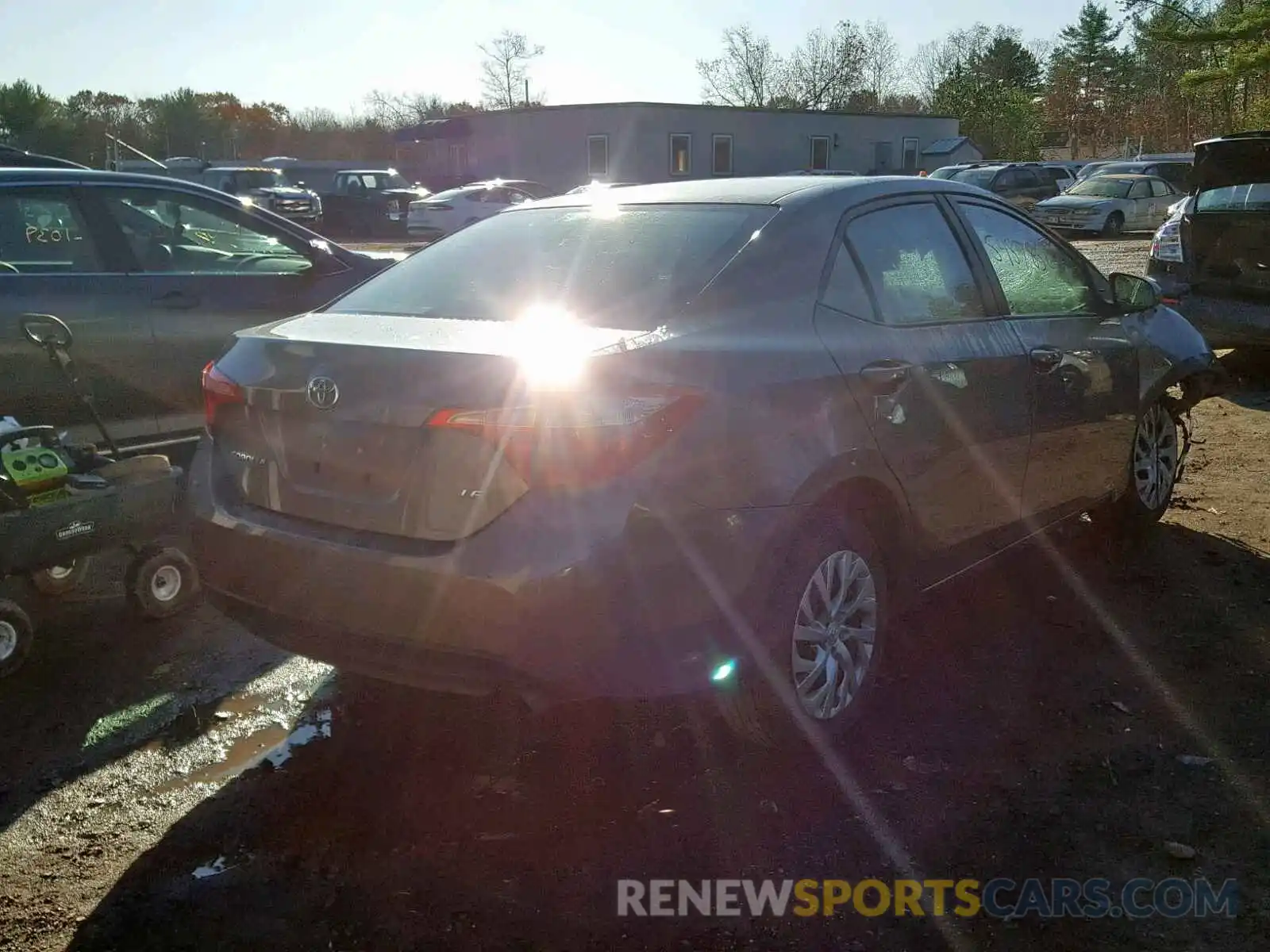 4 Photograph of a damaged car 2T1BURHE0KC234228 TOYOTA COROLLA 2019