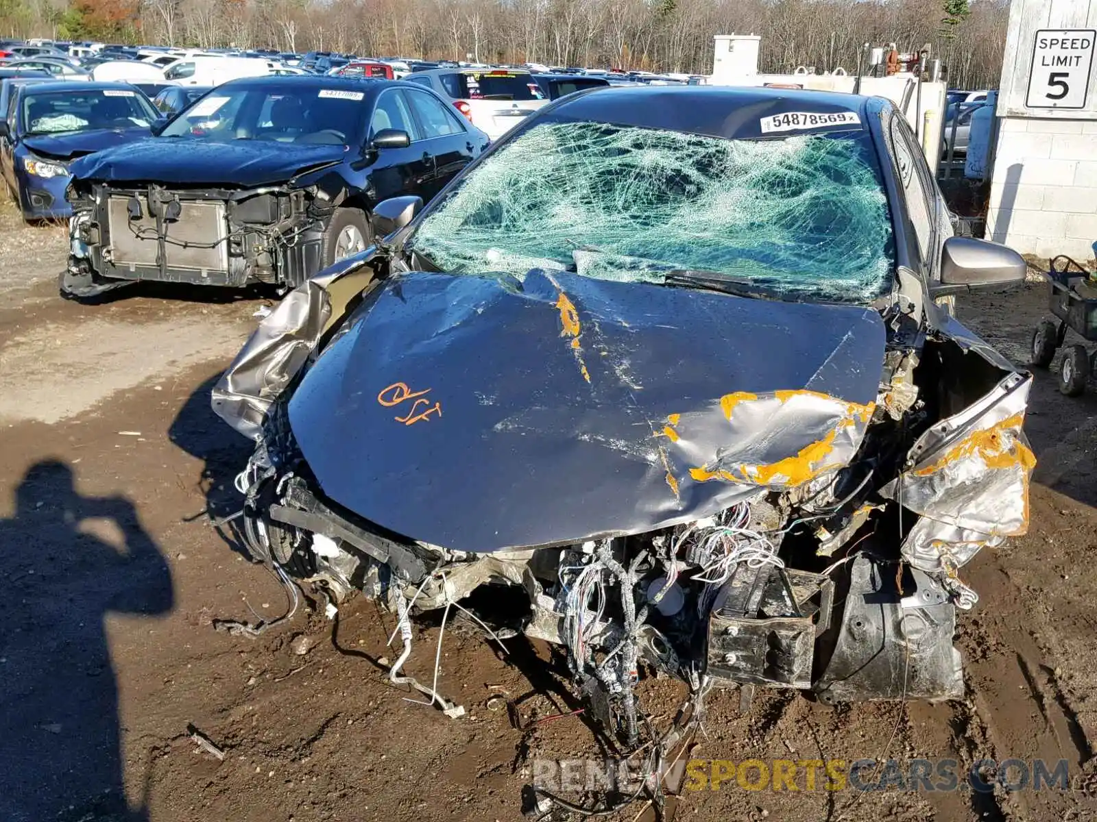 9 Photograph of a damaged car 2T1BURHE0KC234228 TOYOTA COROLLA 2019